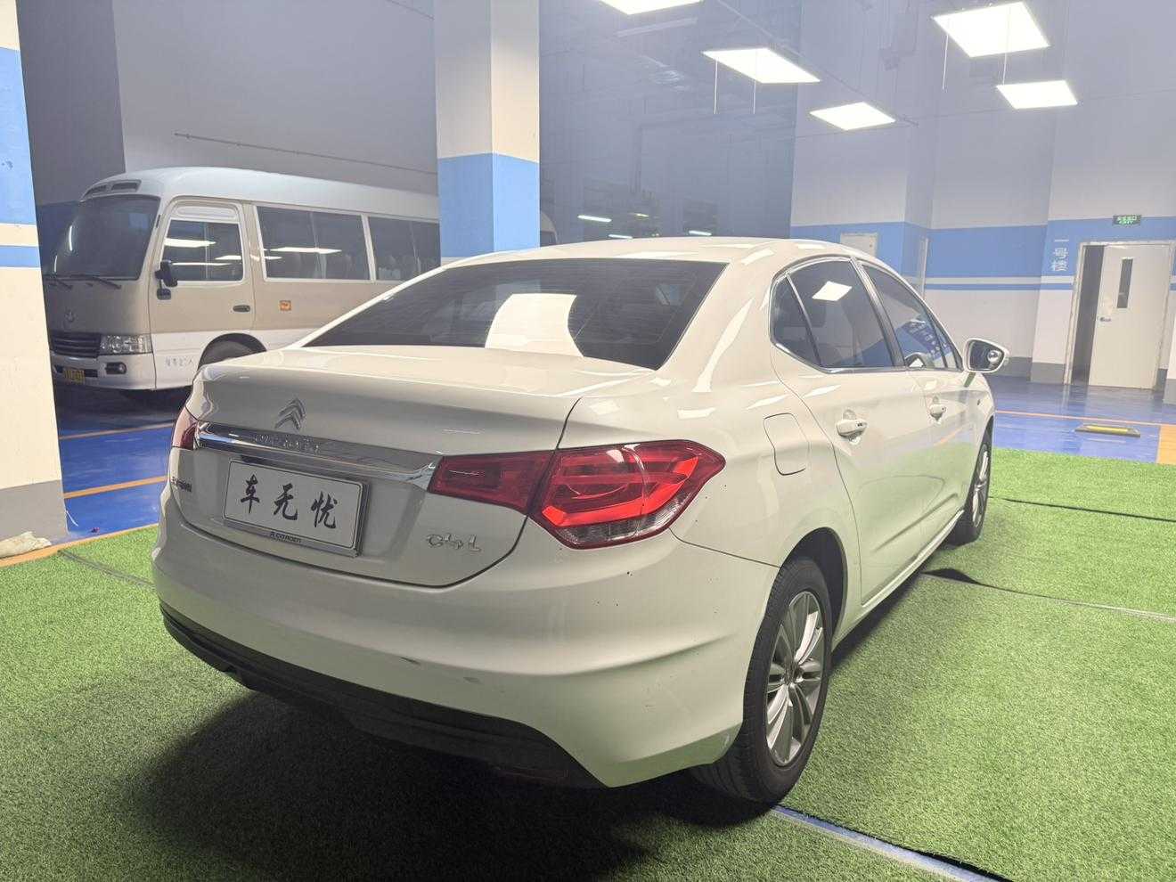 Citroen C4L 2014 immagine di auto #6