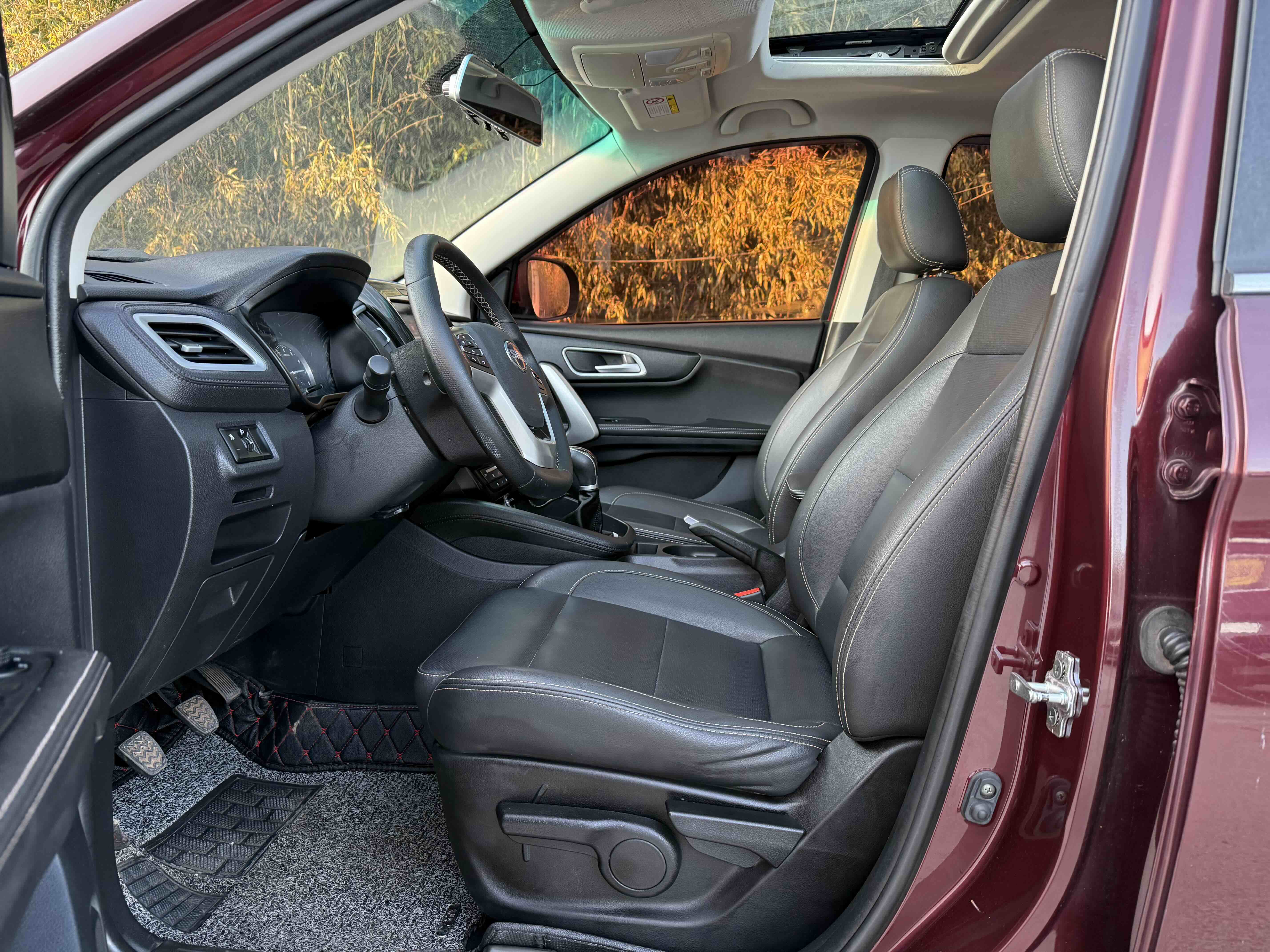 SWM斯威汽车 SWM斯威X7 2017 #6 SWM斯威汽车 SWM斯威X7 2017 汽车图片 #6