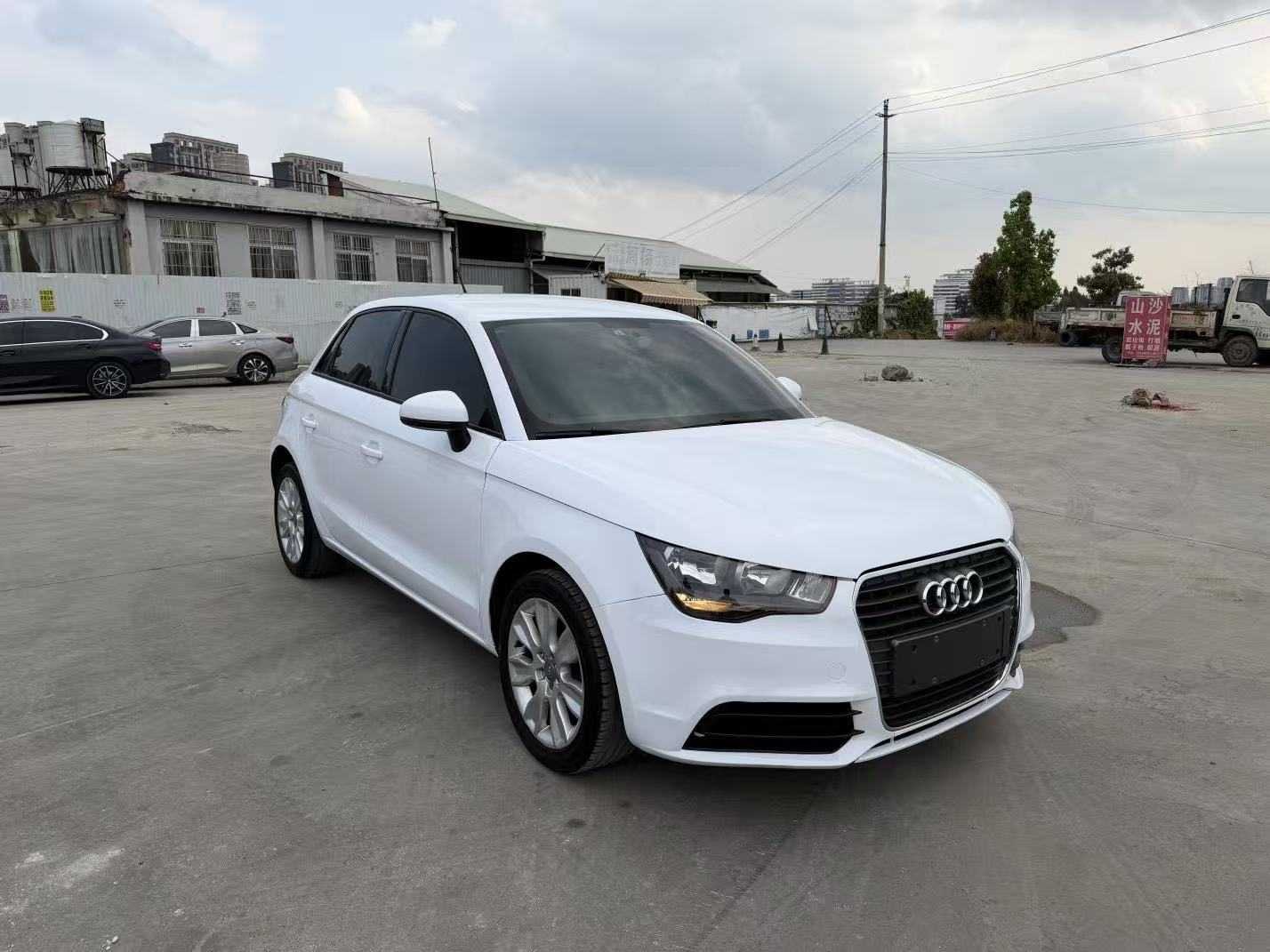 奥迪 奥迪A1 2015 汽车图片 #6