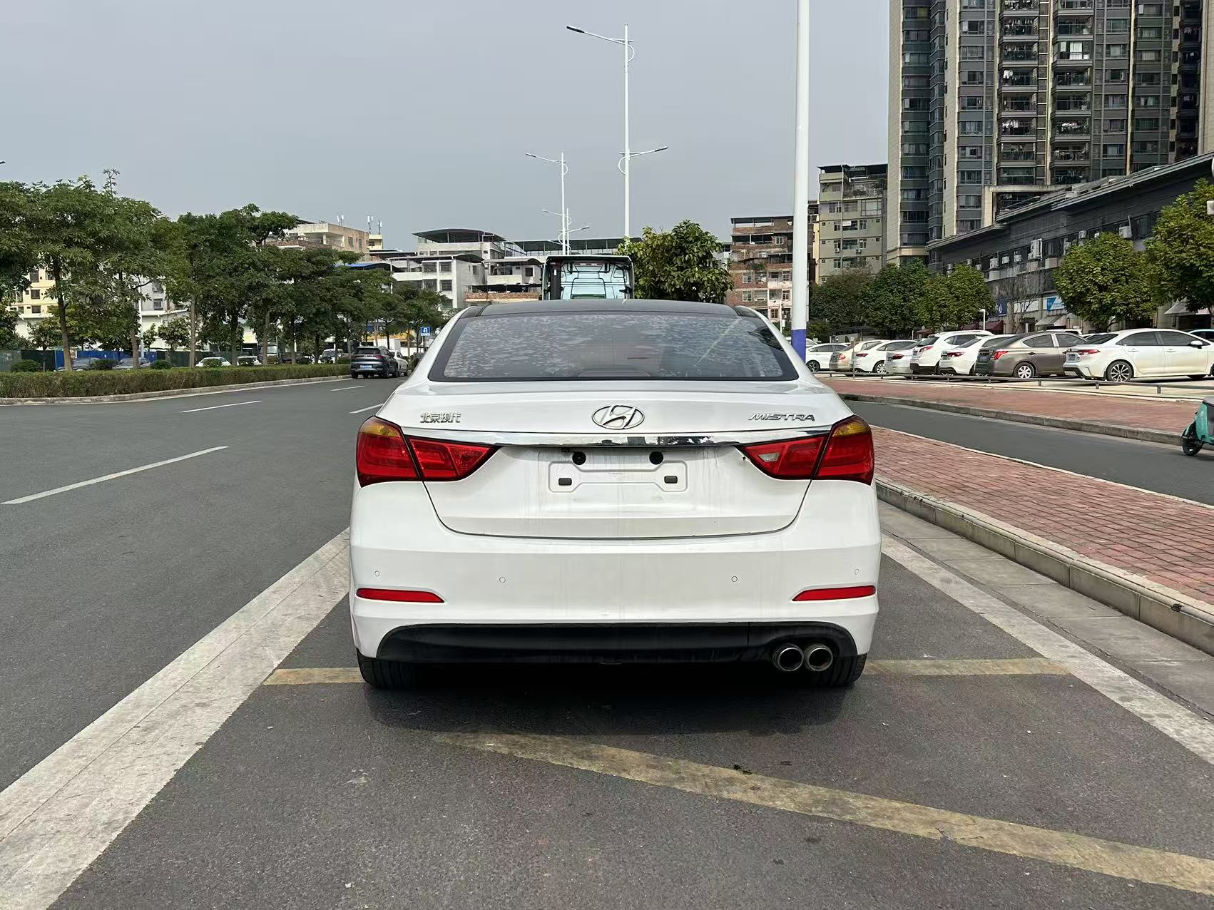 Hyundai Mistra 2014 car image #6