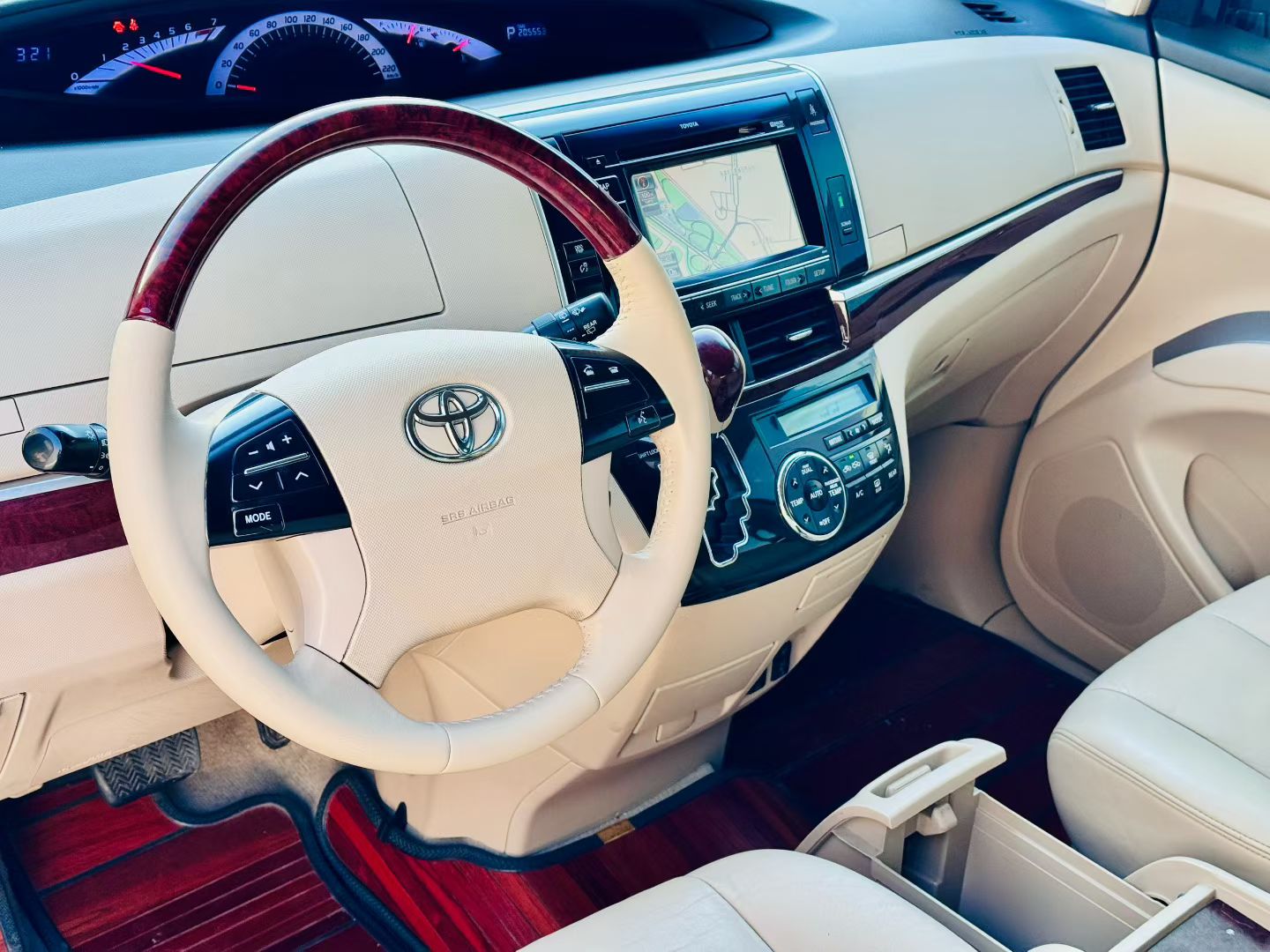 Toyota Previa 2013 car image #6