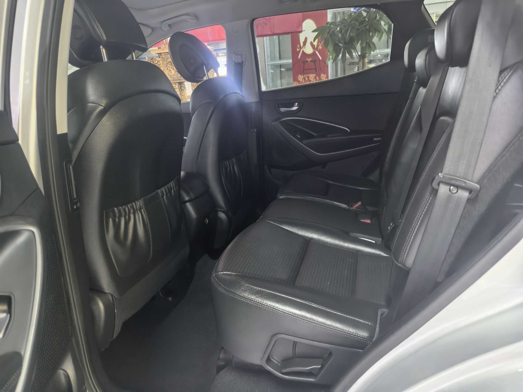 Hyundai Santa Fe (Imported) 2014 car image #6