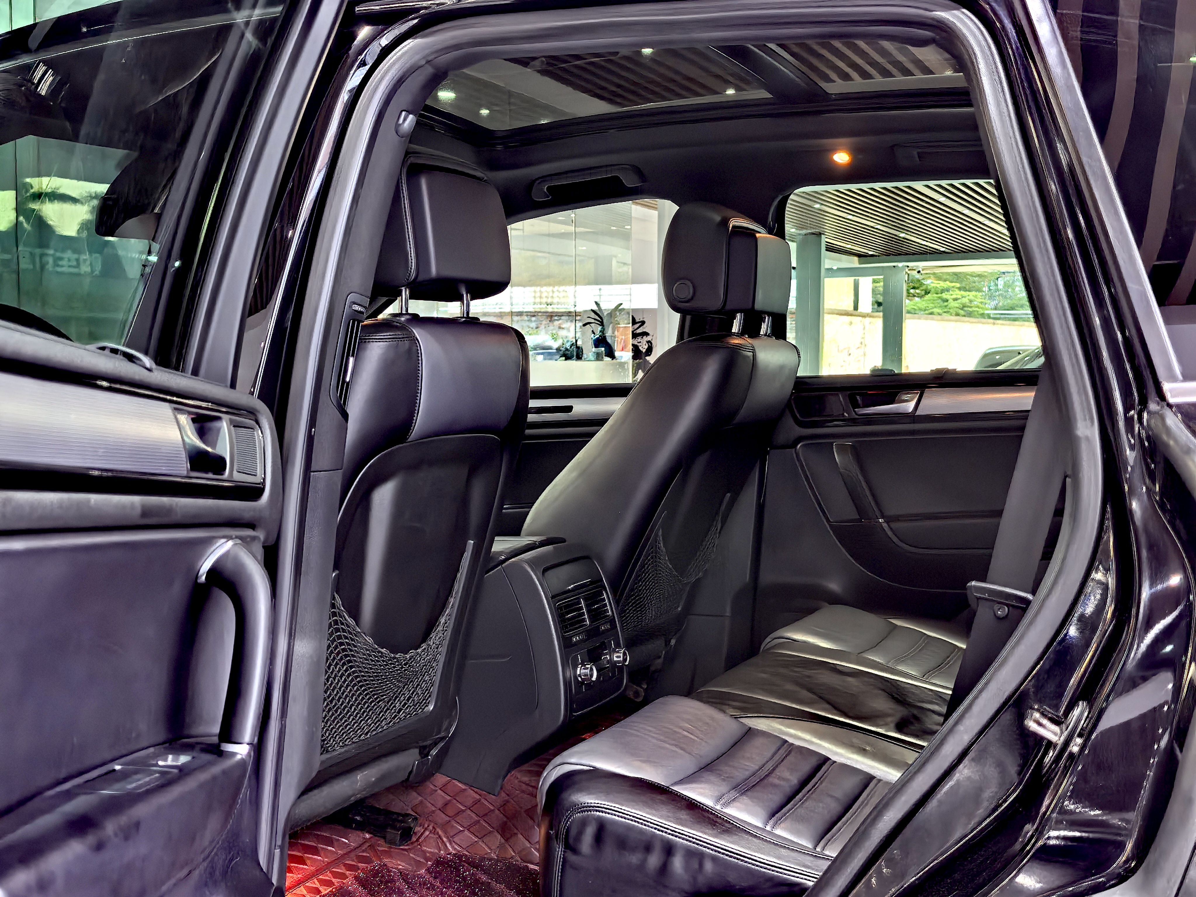 Volkswagen Touareg 2014 car image #6