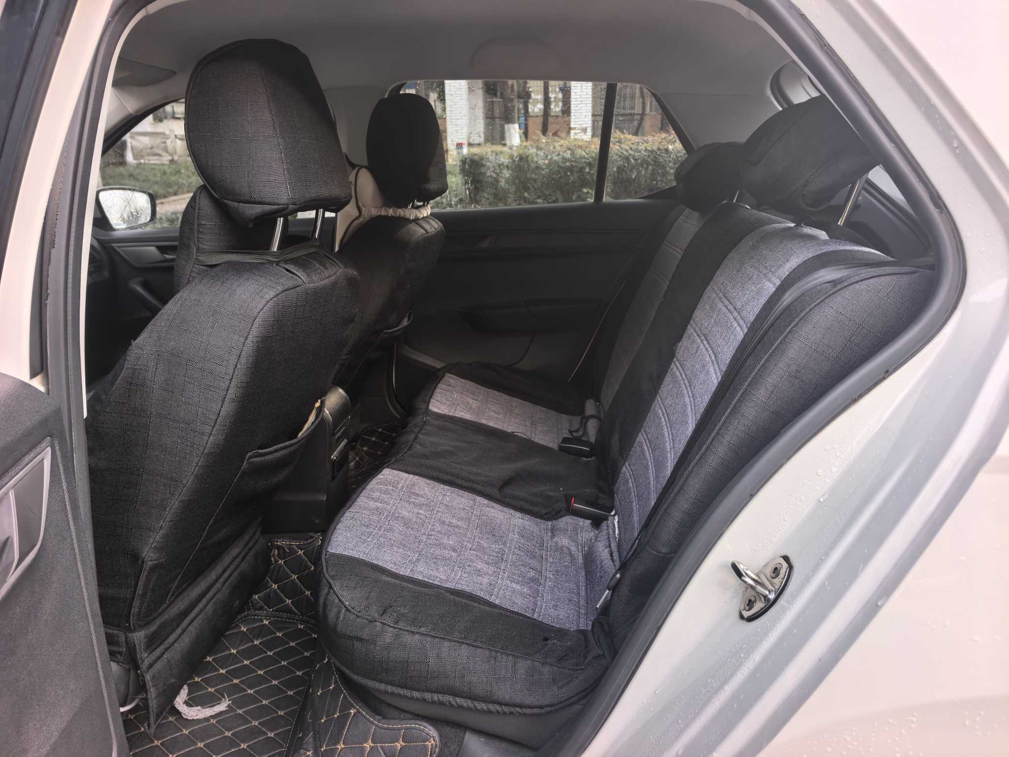Skoda Fabia 2017 car image #6