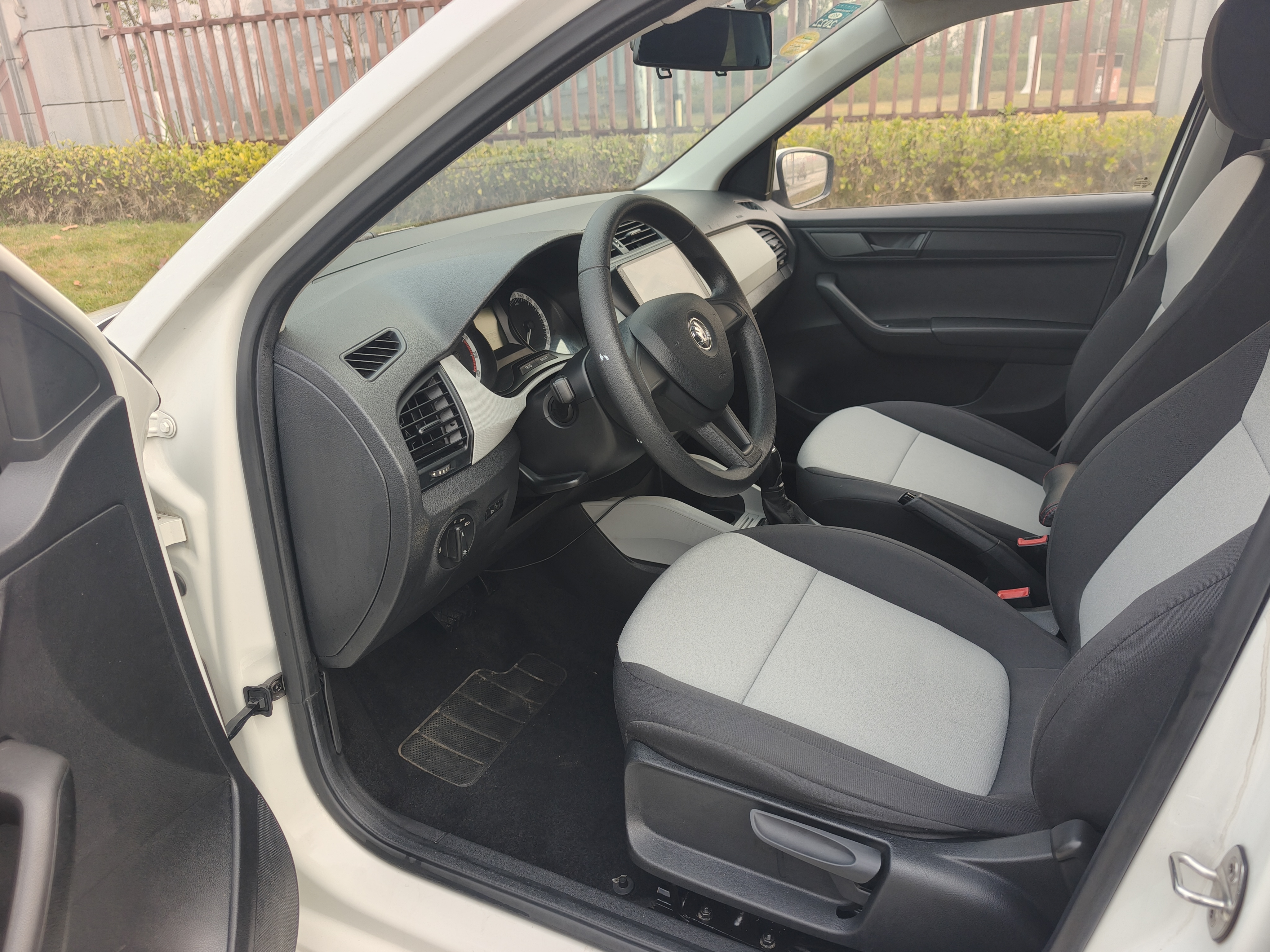 Skoda Fabia 2018 immagine di auto #6