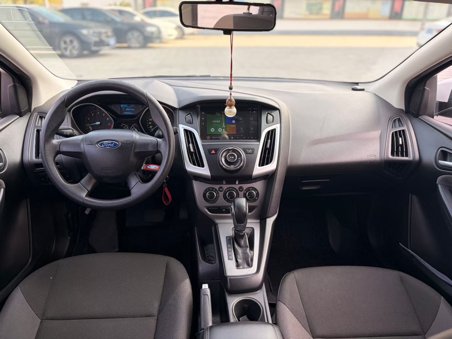 Ford Focus 2013 car image #6