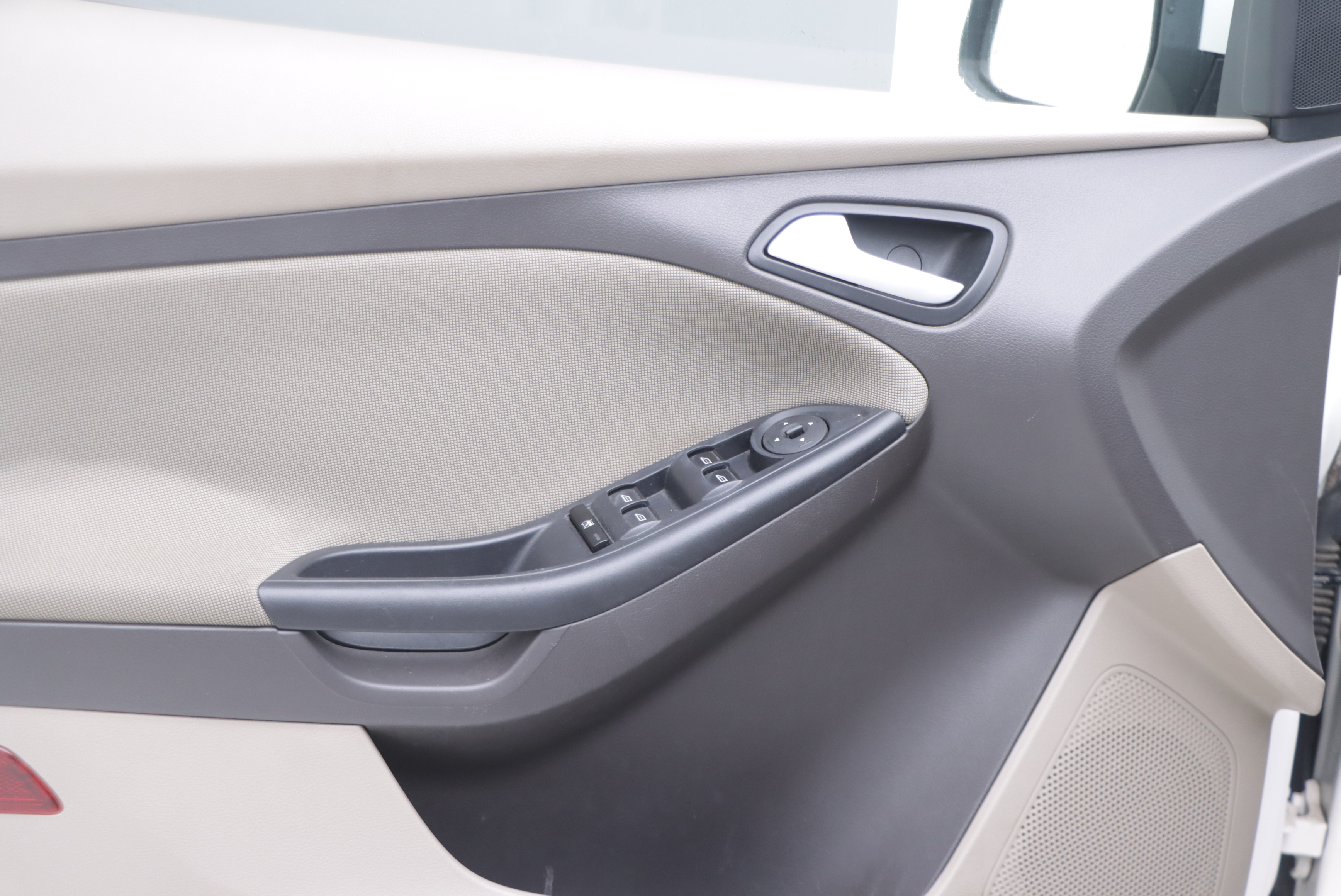 Ford Focus 2015 image de voiture #6