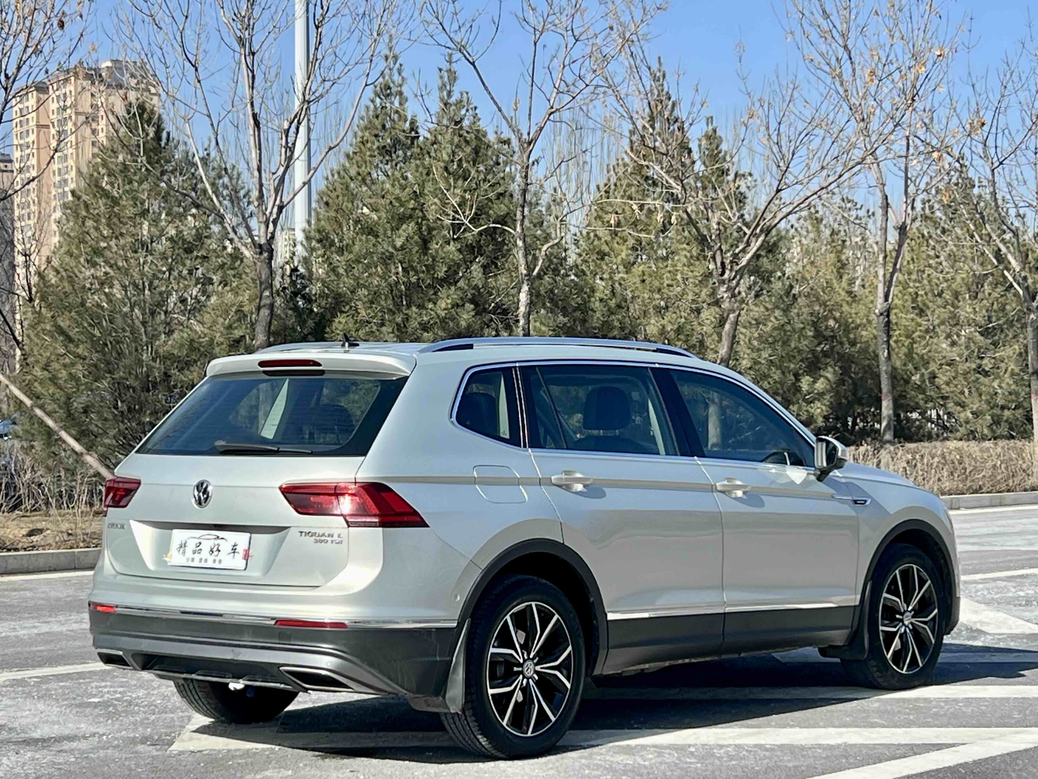 Volkswagen Tiguan L 2017 car image #6