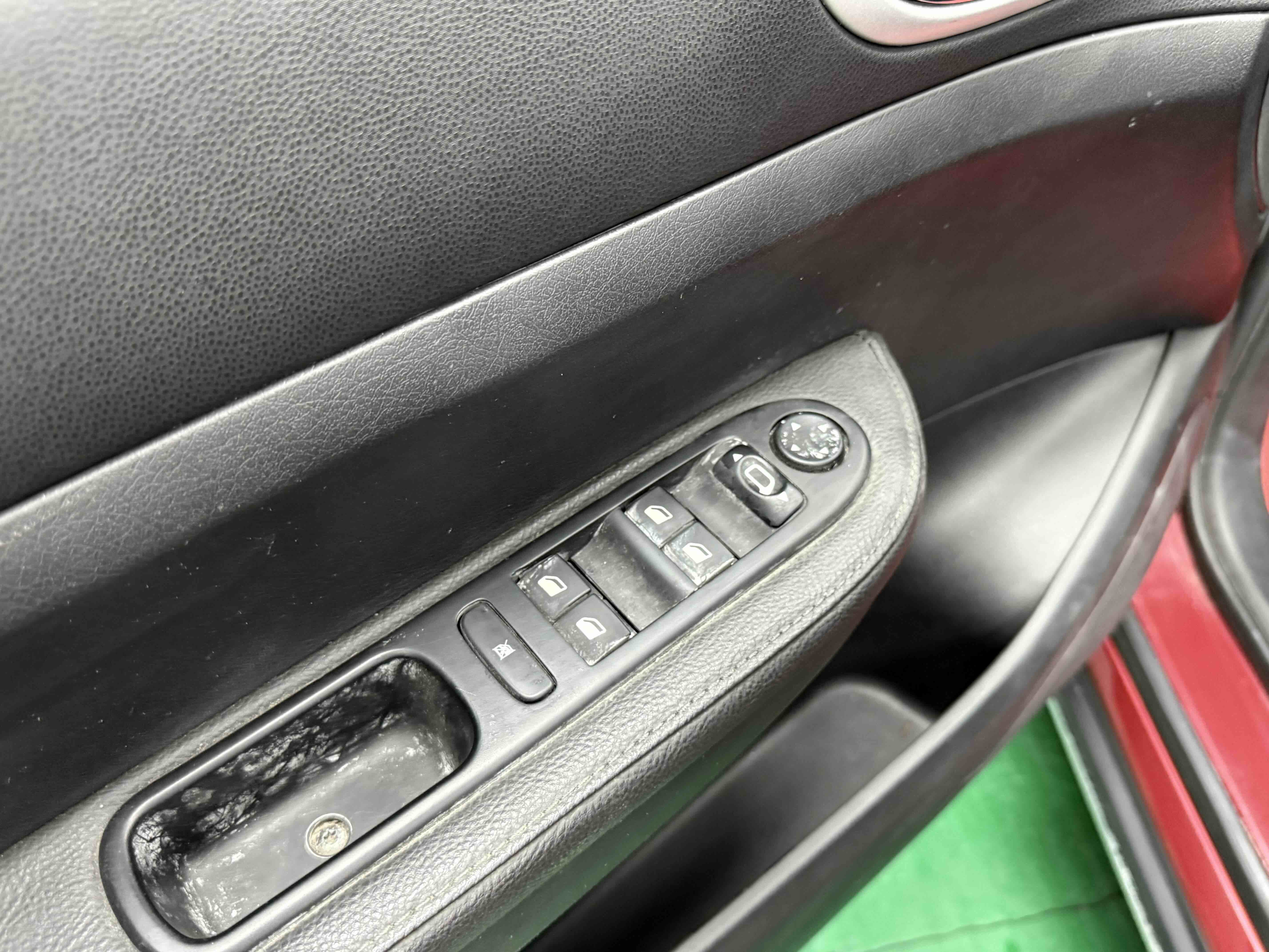 Peugeot 307 2013 car image #6