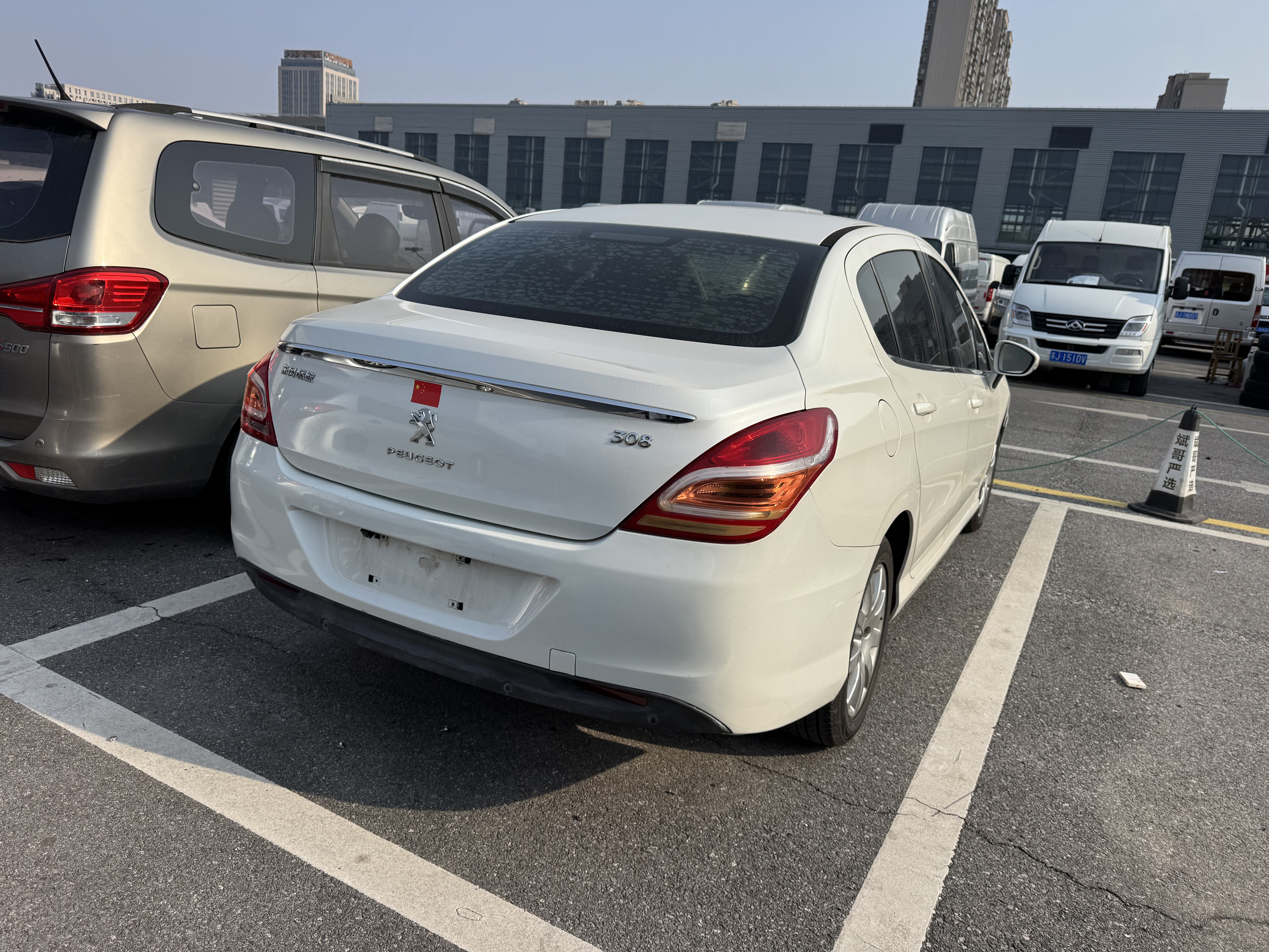 Peugeot 308 2014 car image #6