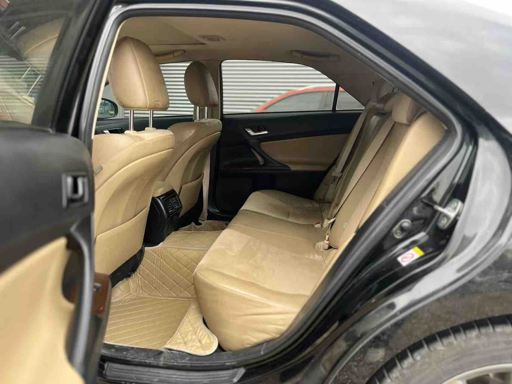 Toyota Reiz 2014 immagine di auto #6