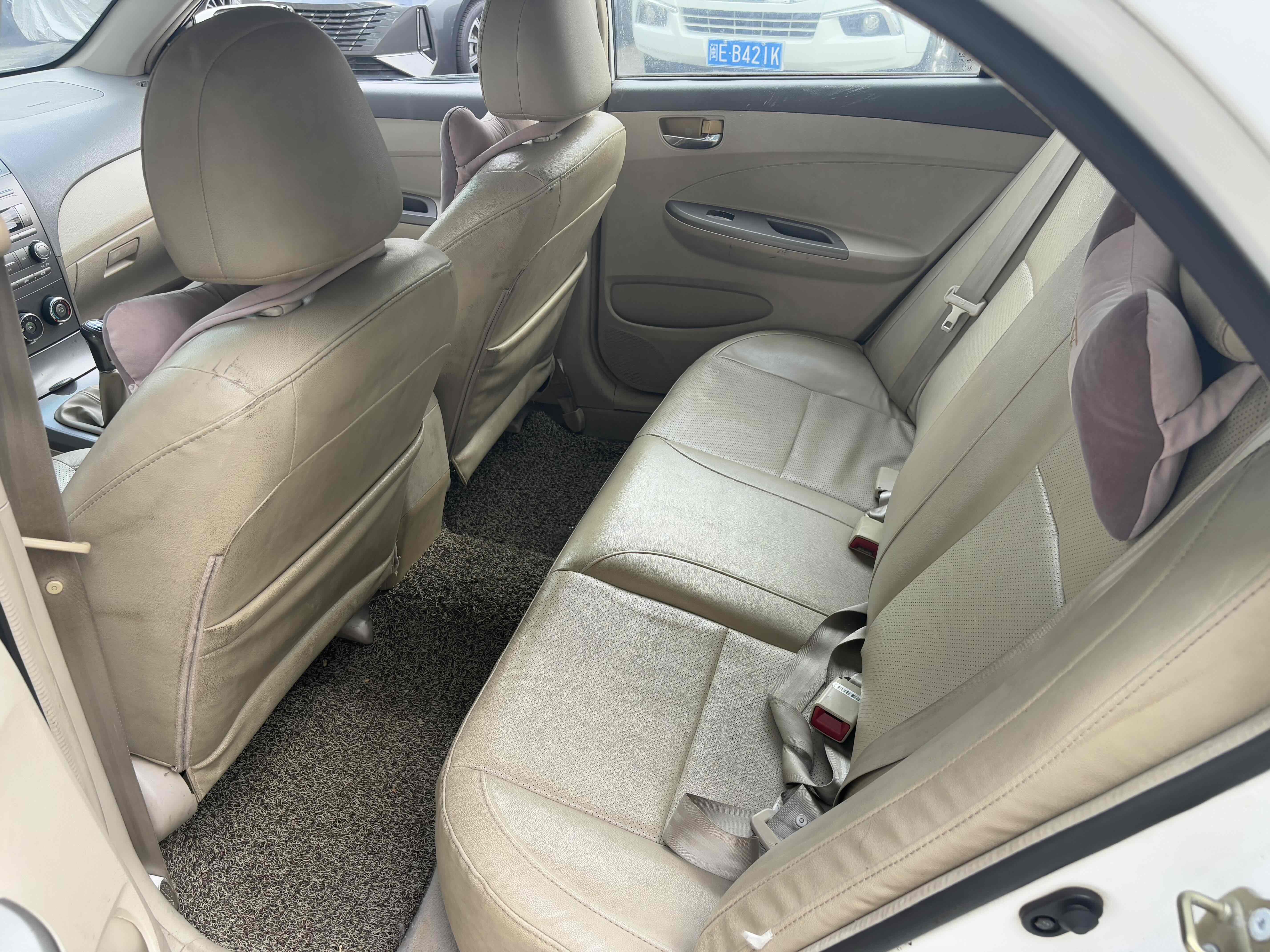 BYD G3 2013 imagen de coche #6