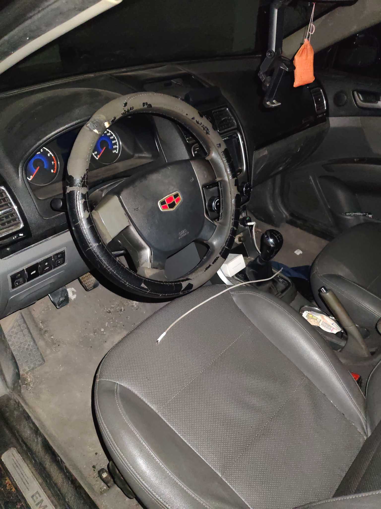 GEELY Emgrand Classic 2015 car image #6