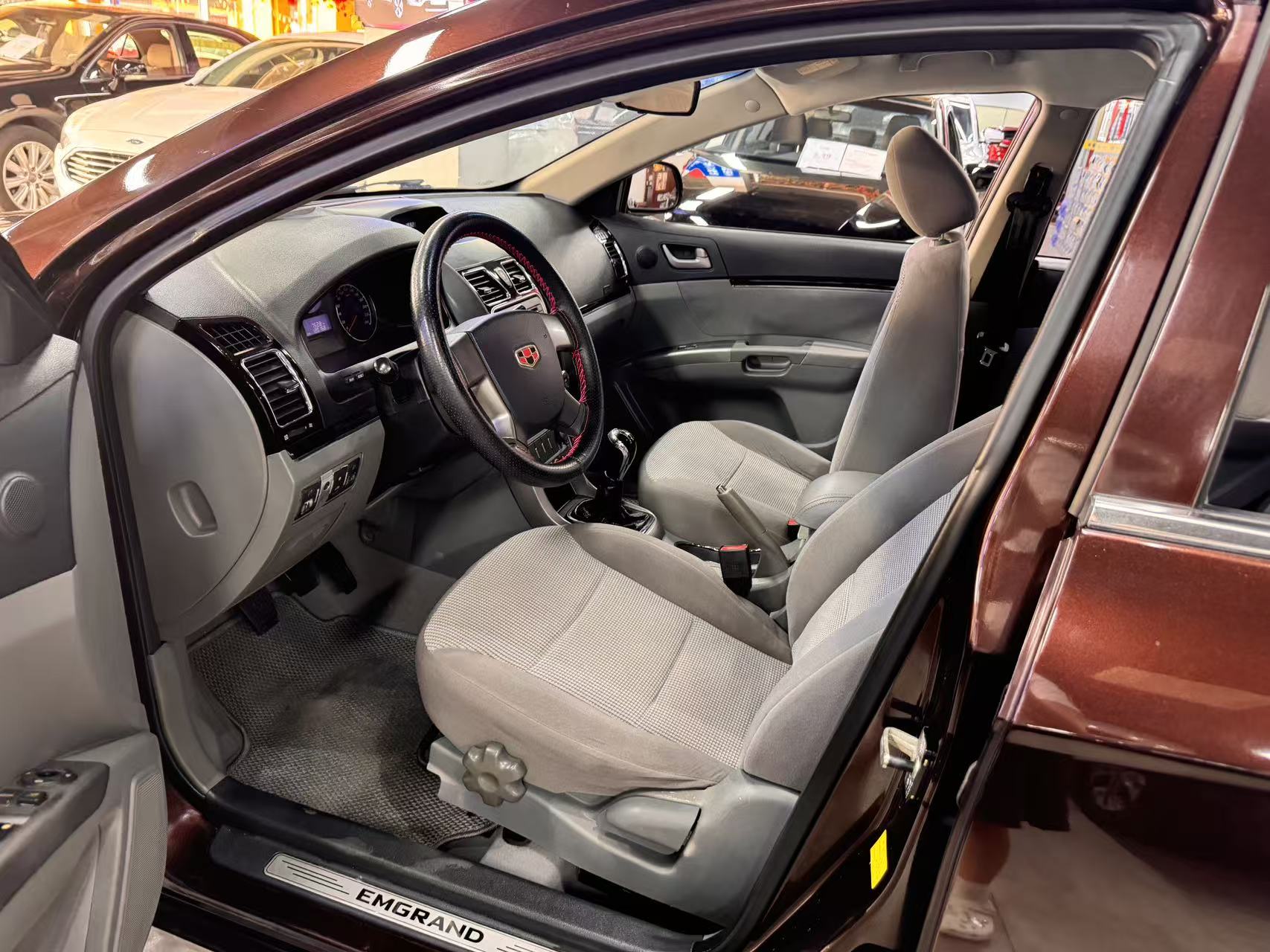 GEELY Emgrand Classic 2014 car image #6