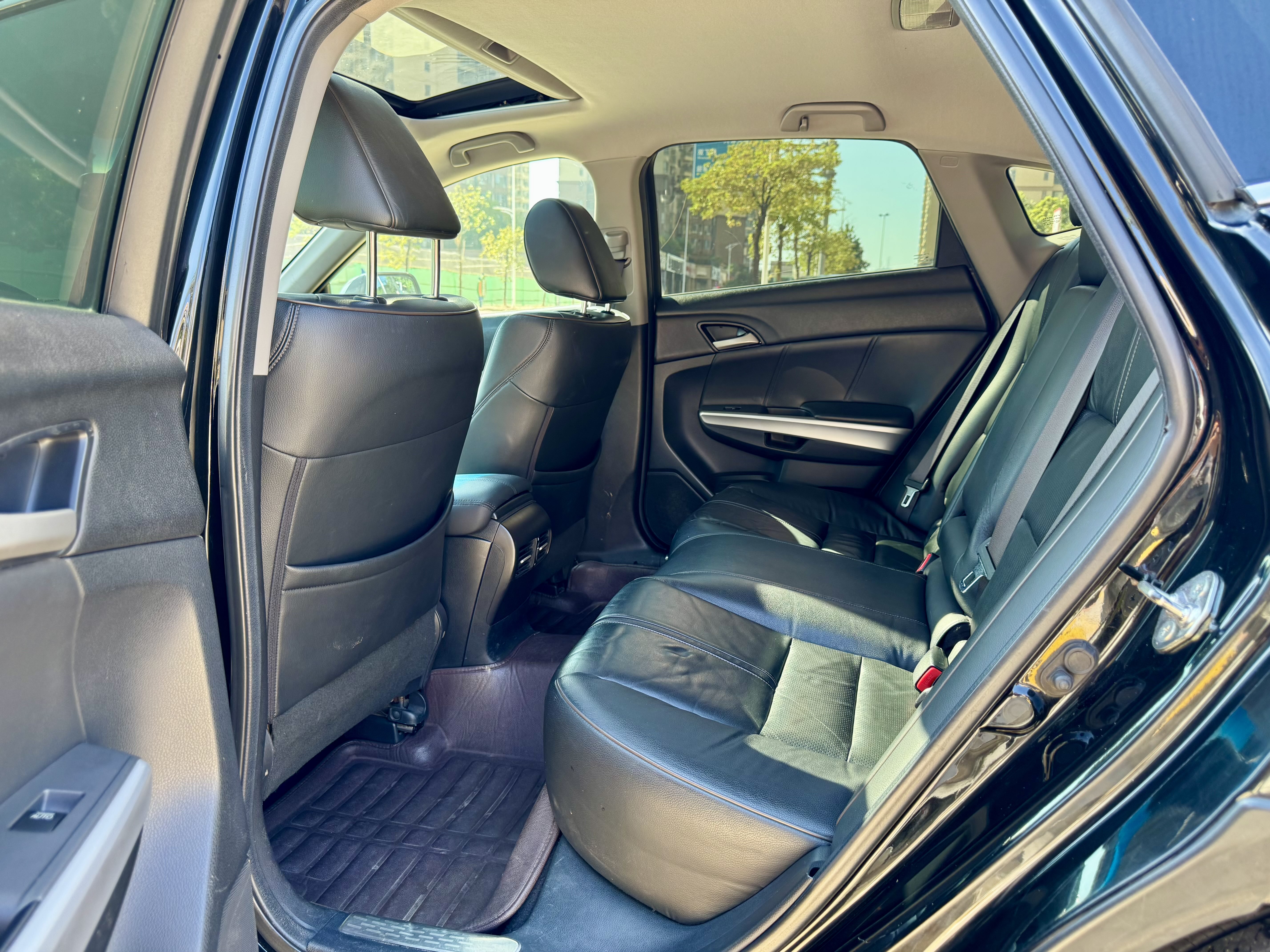 Honda CROSSTOUR 2012 immagine di auto #6