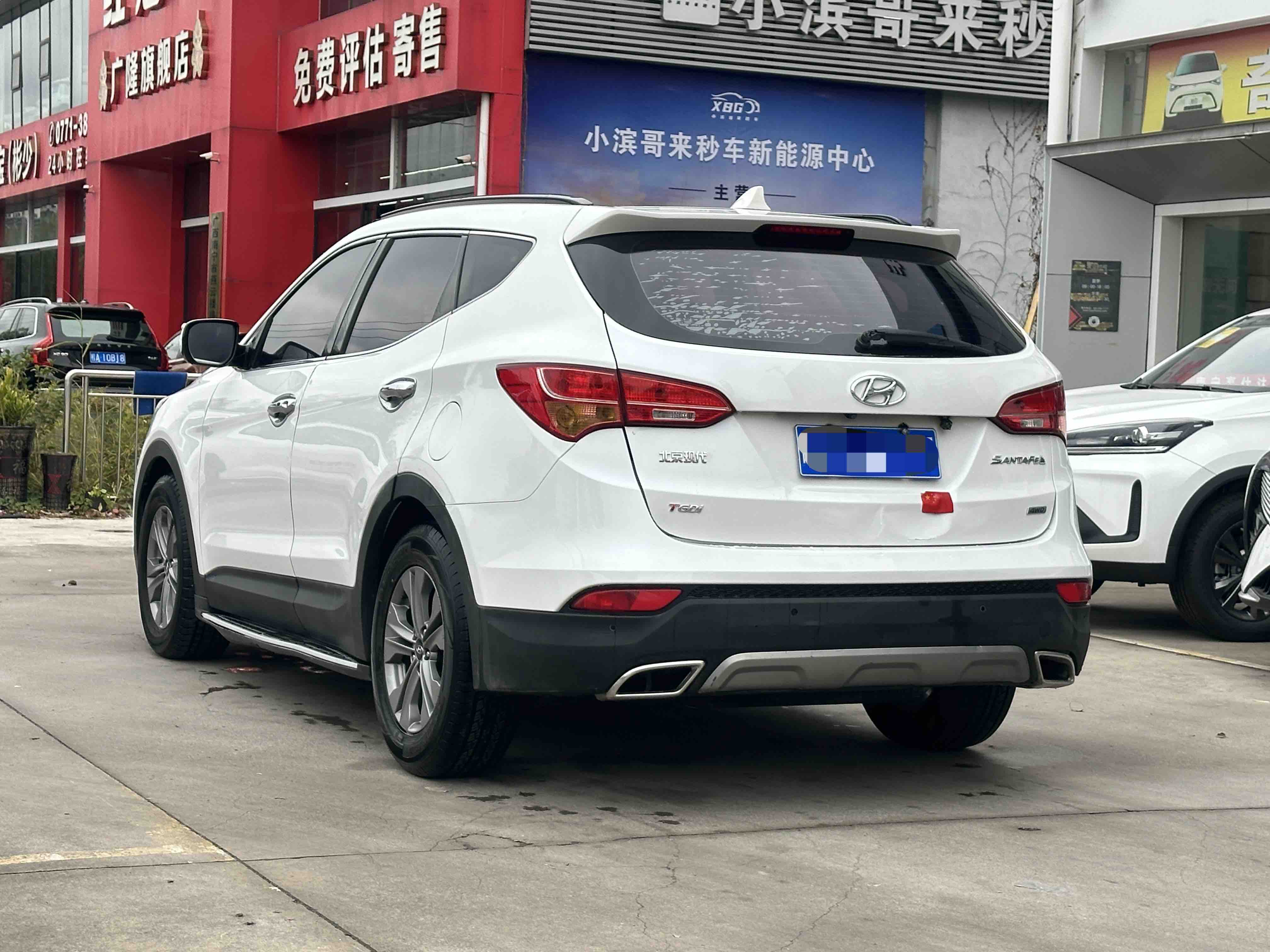 Hyundai Santa Fe 2016 car image #6