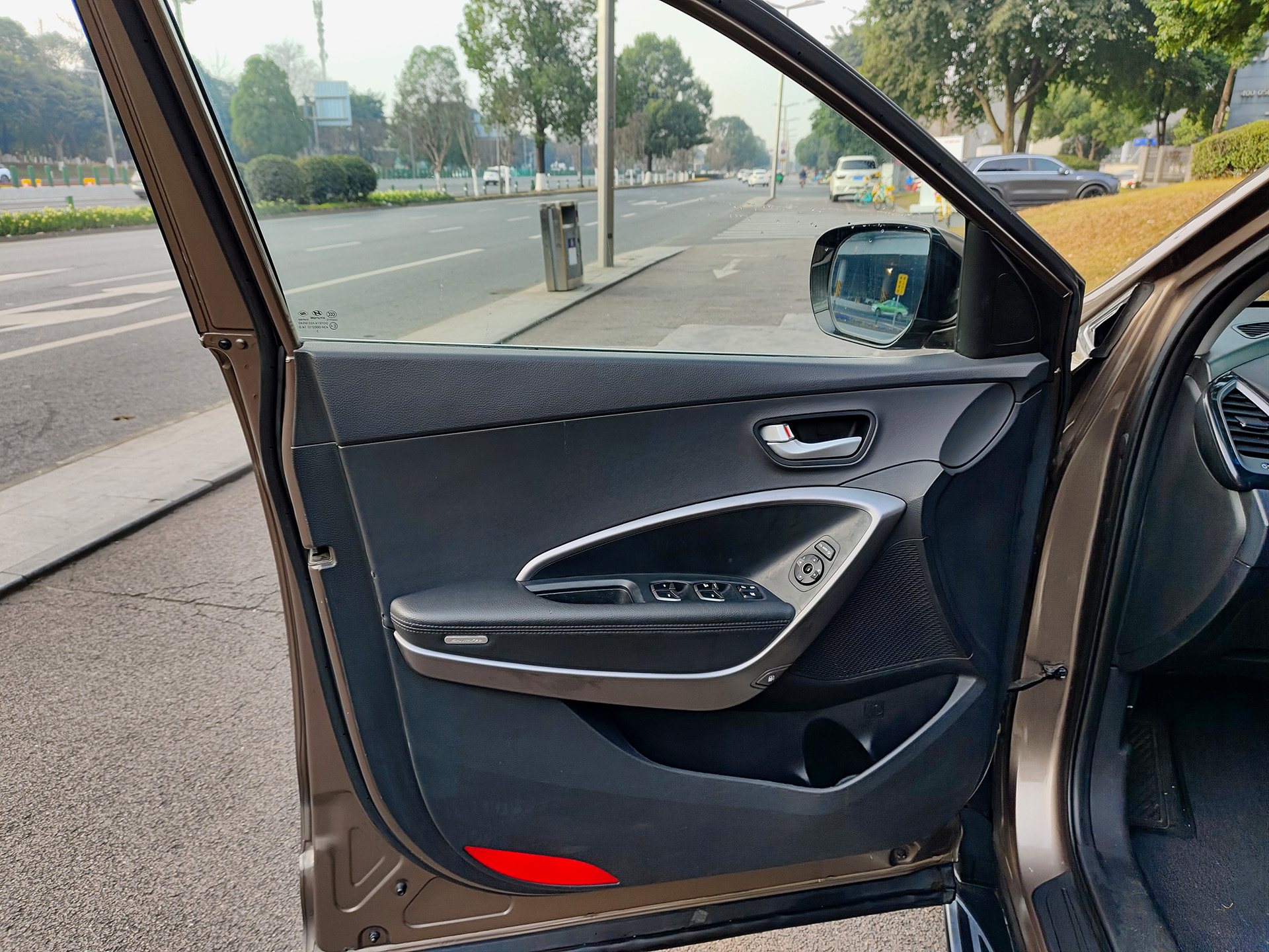 Hyundai Santa Fe 2013 car image #6