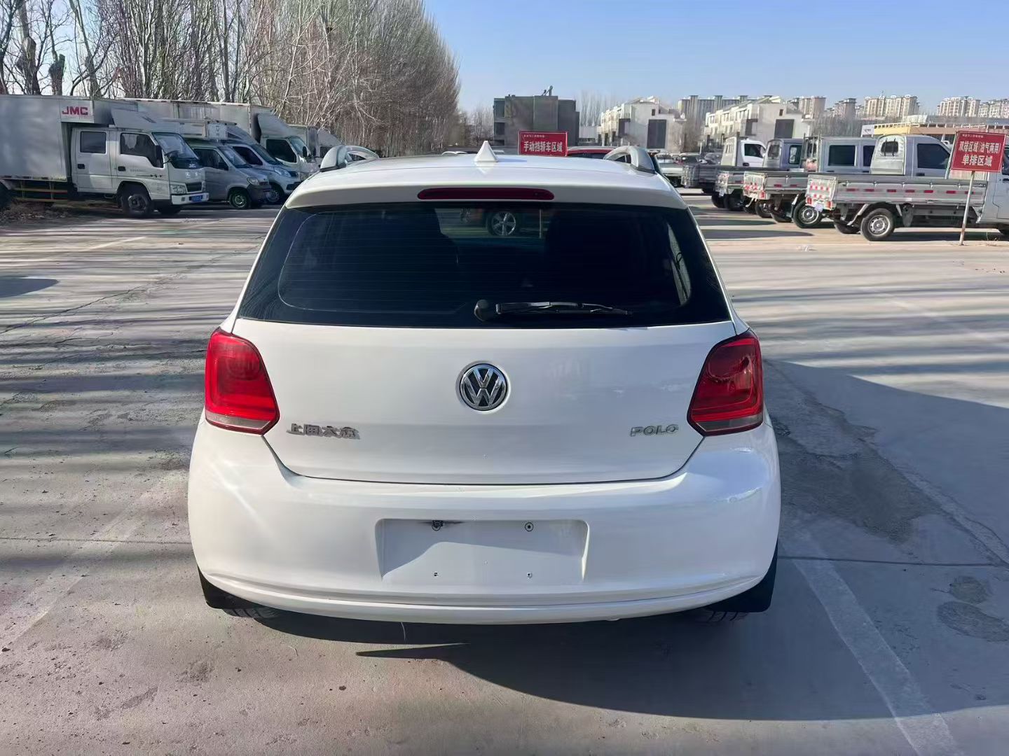 Volkswagen Polo 2014 car image #6