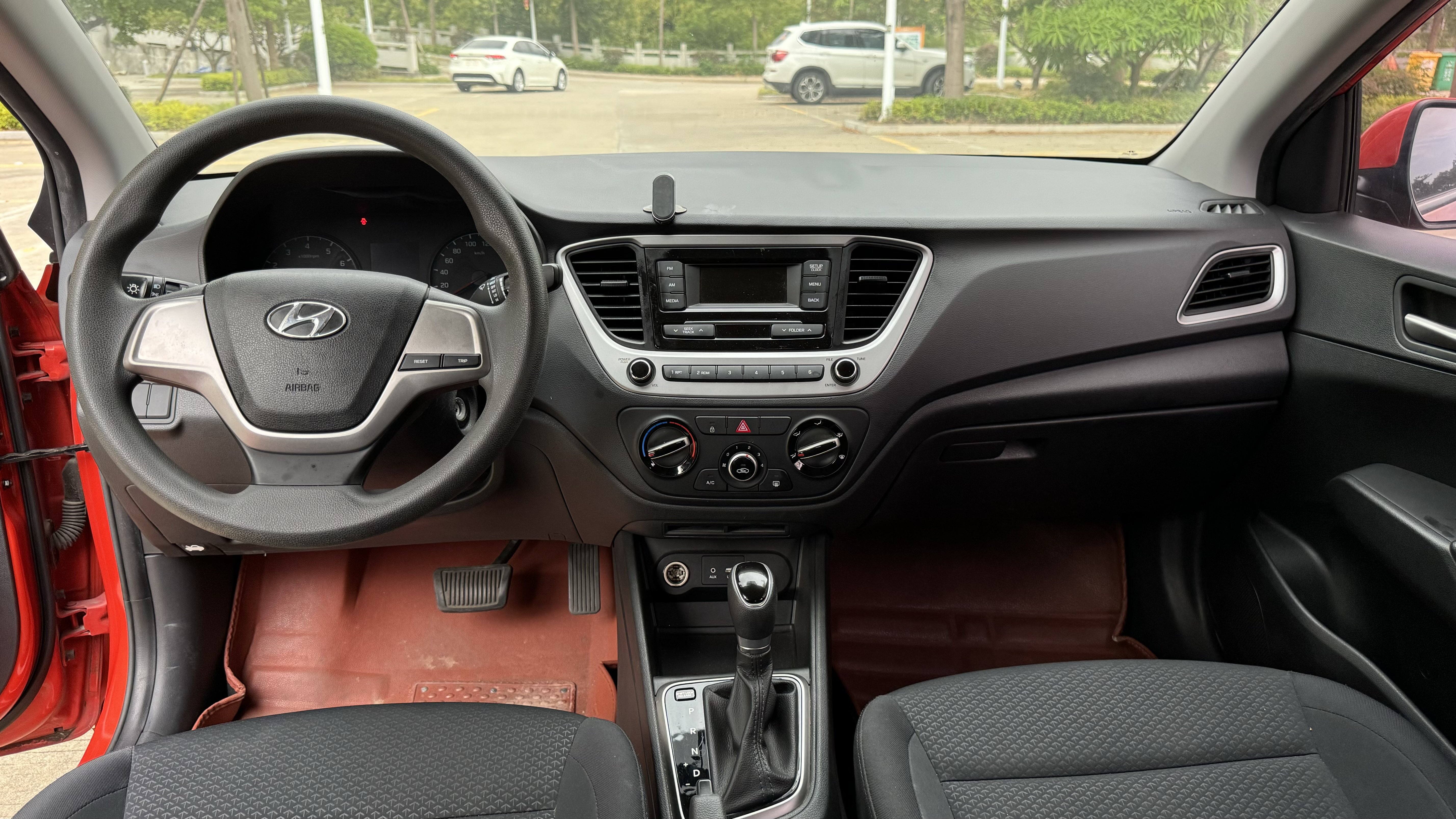 Hyundai Verna RV 2017 immagine di auto #6