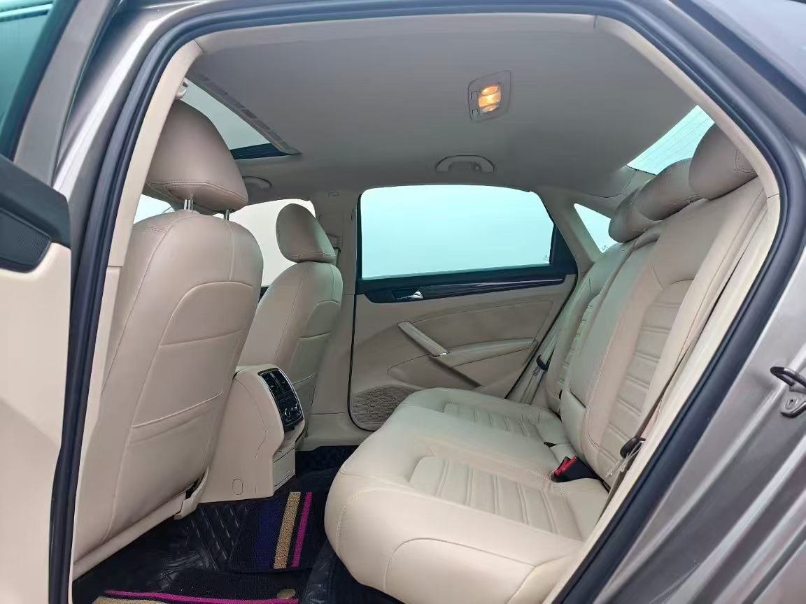 Volkswagen Passat 2014 immagine di auto #6