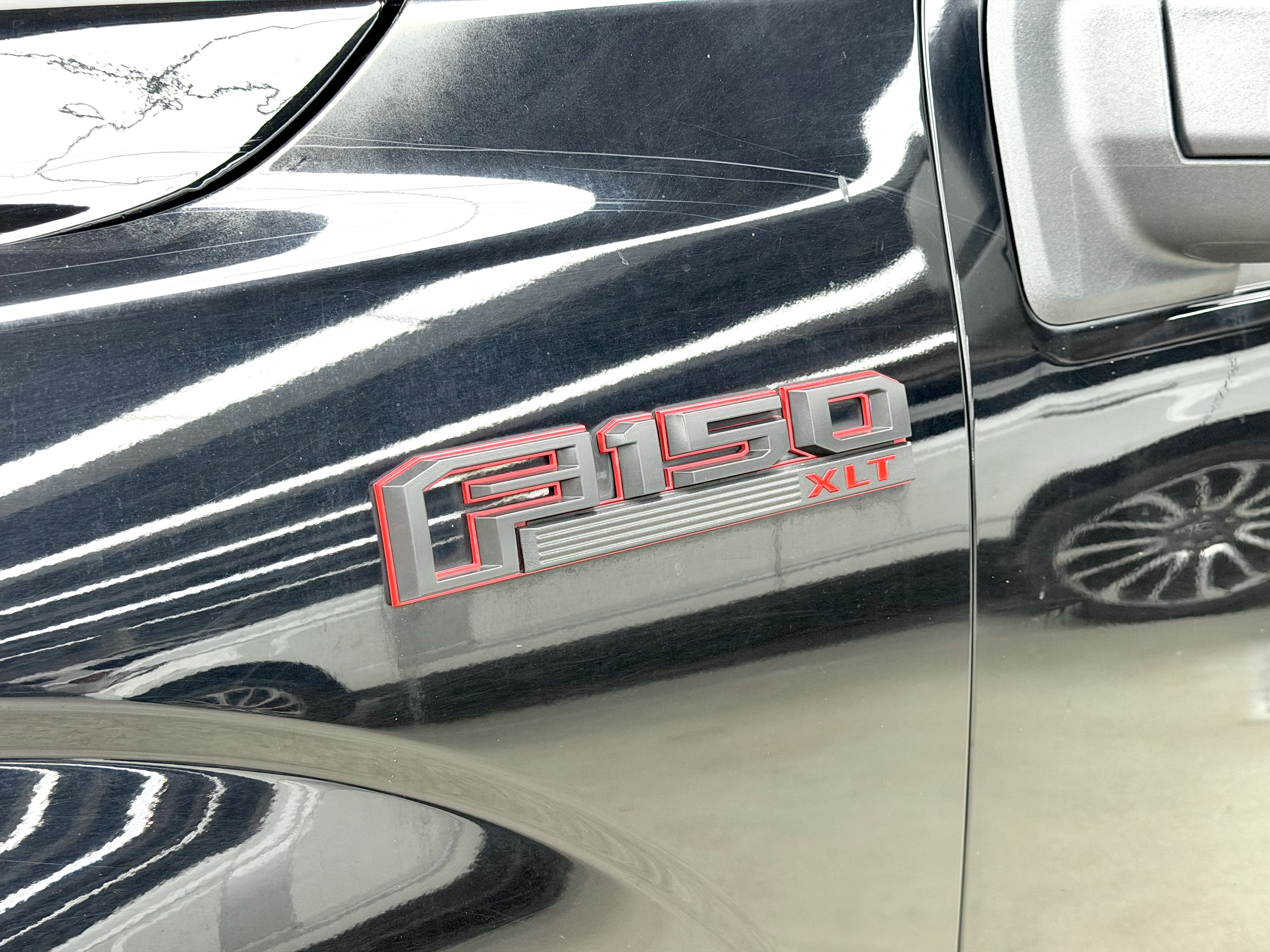 Ford F-150 Raptor 2017 car image #6