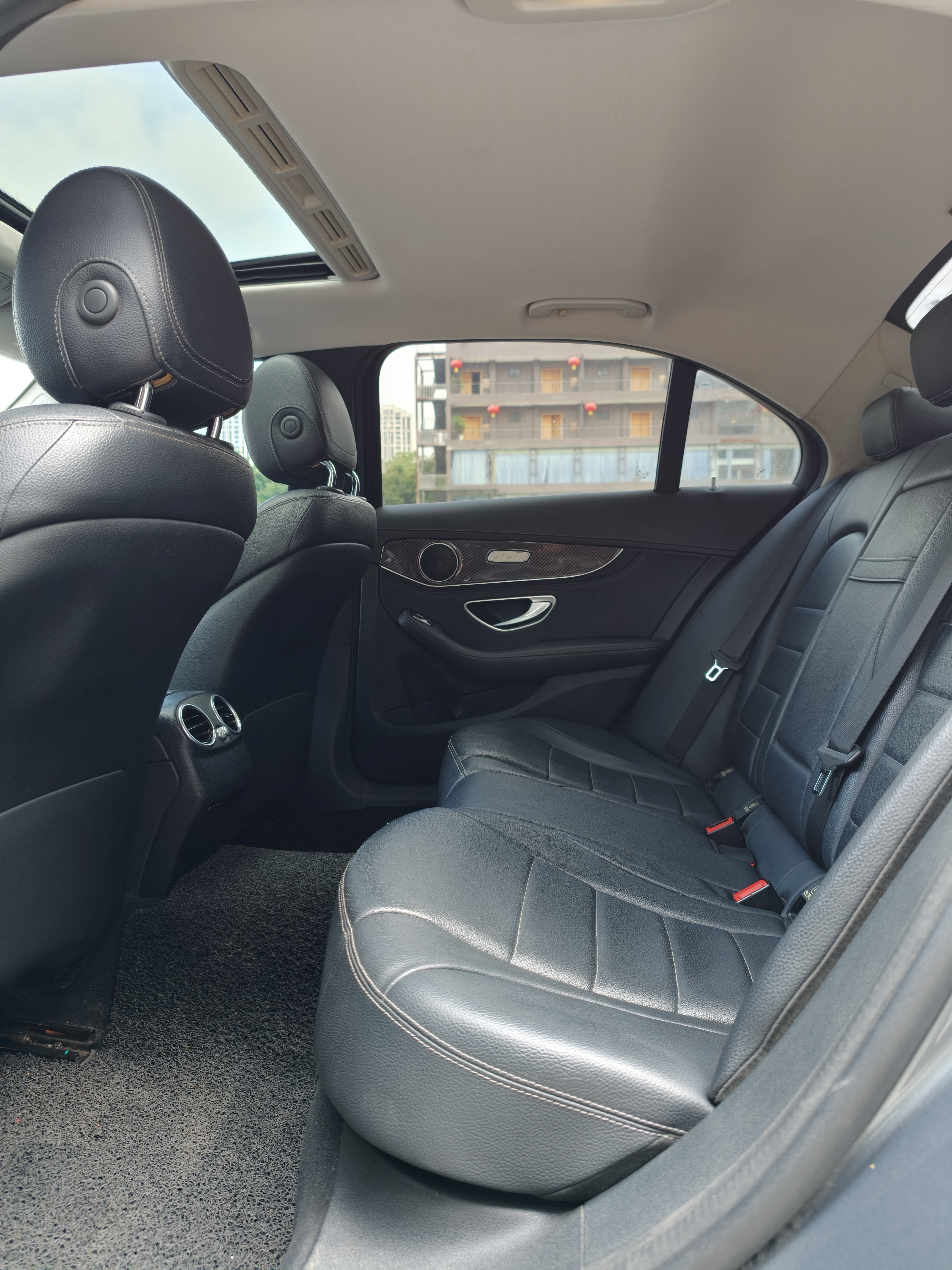 Mercedes-Benz C Class 2017 car image #6