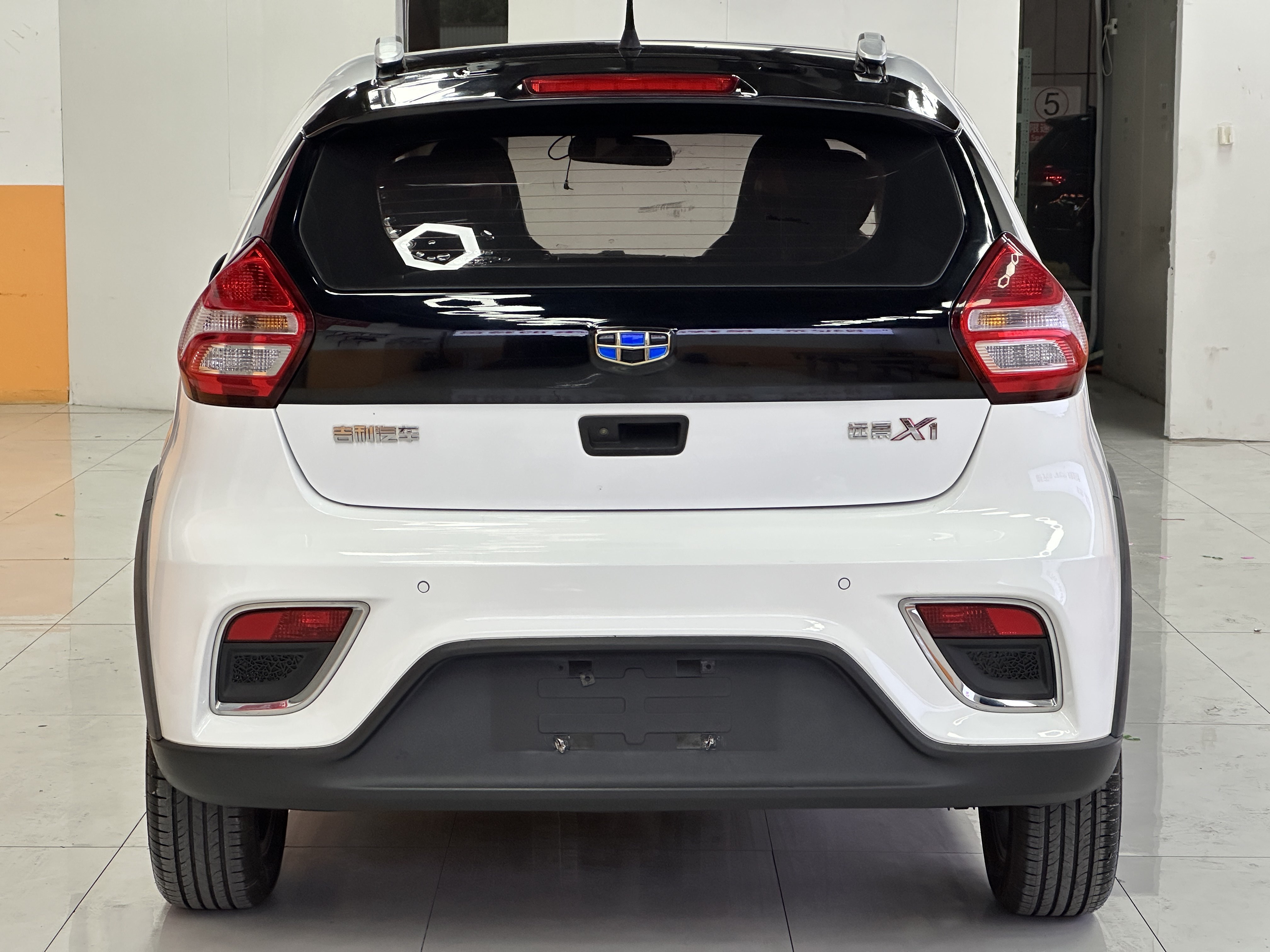 GEELY Vision X1 2019 car image #6