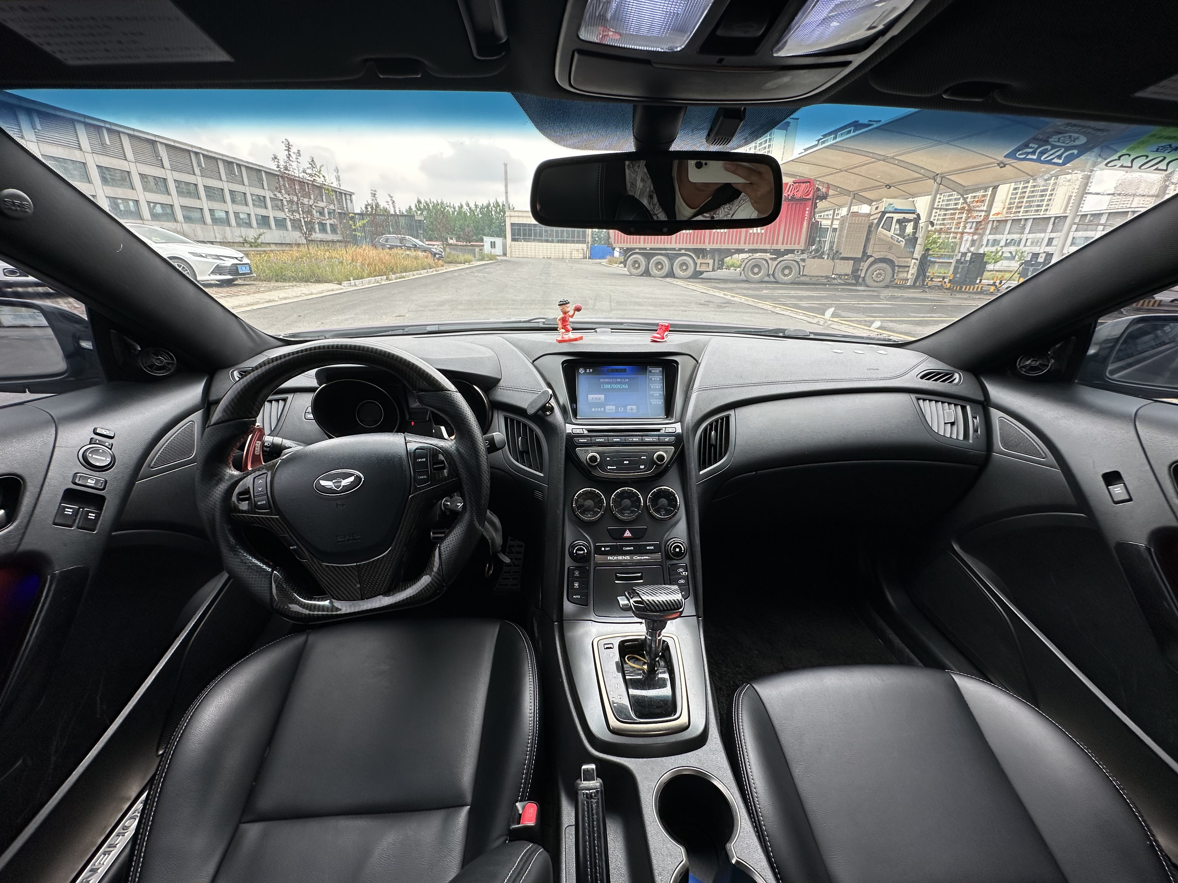 Hyundai Rohens 2013 car image #6