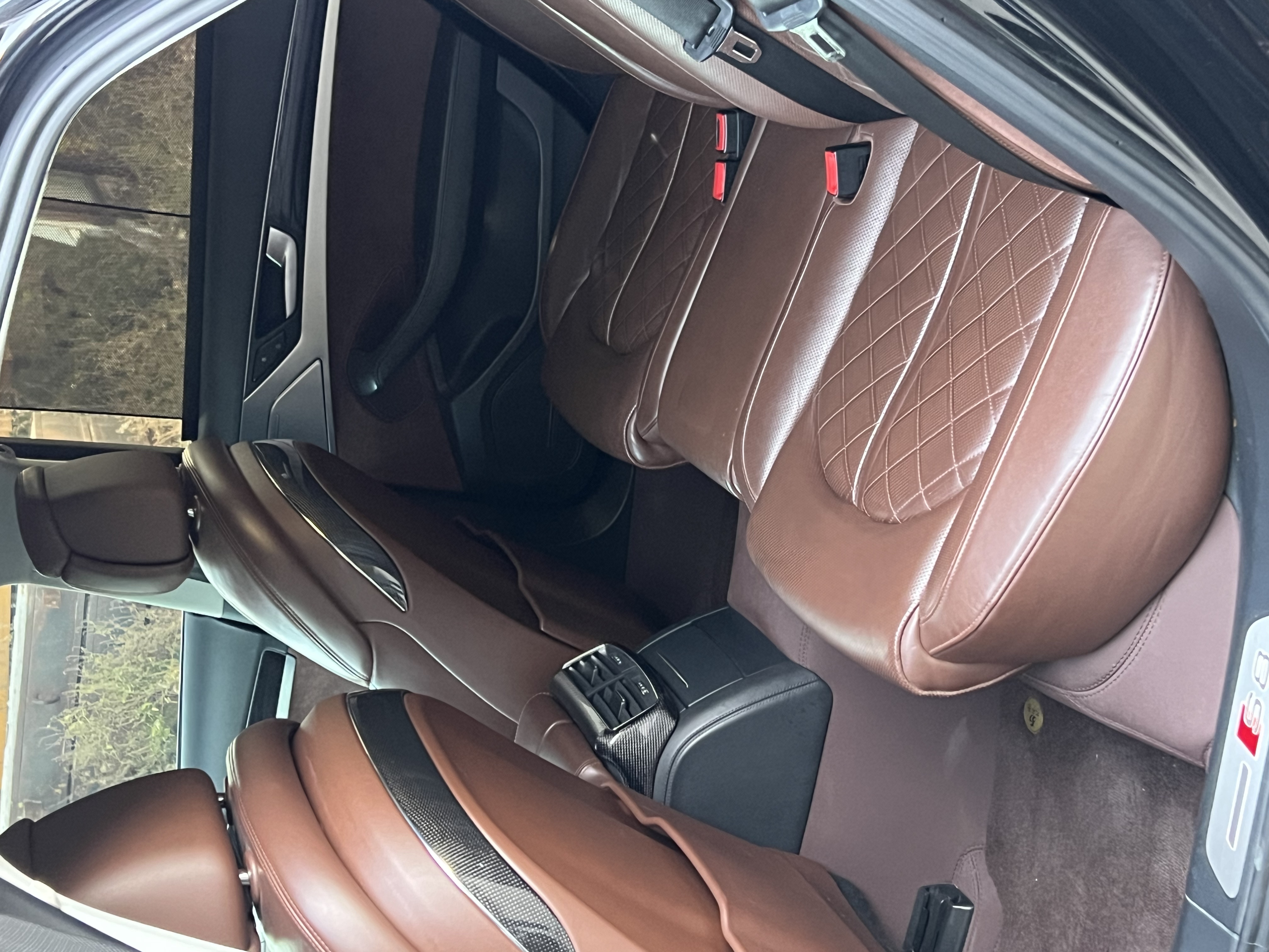 Audi S8 2013 car image #6