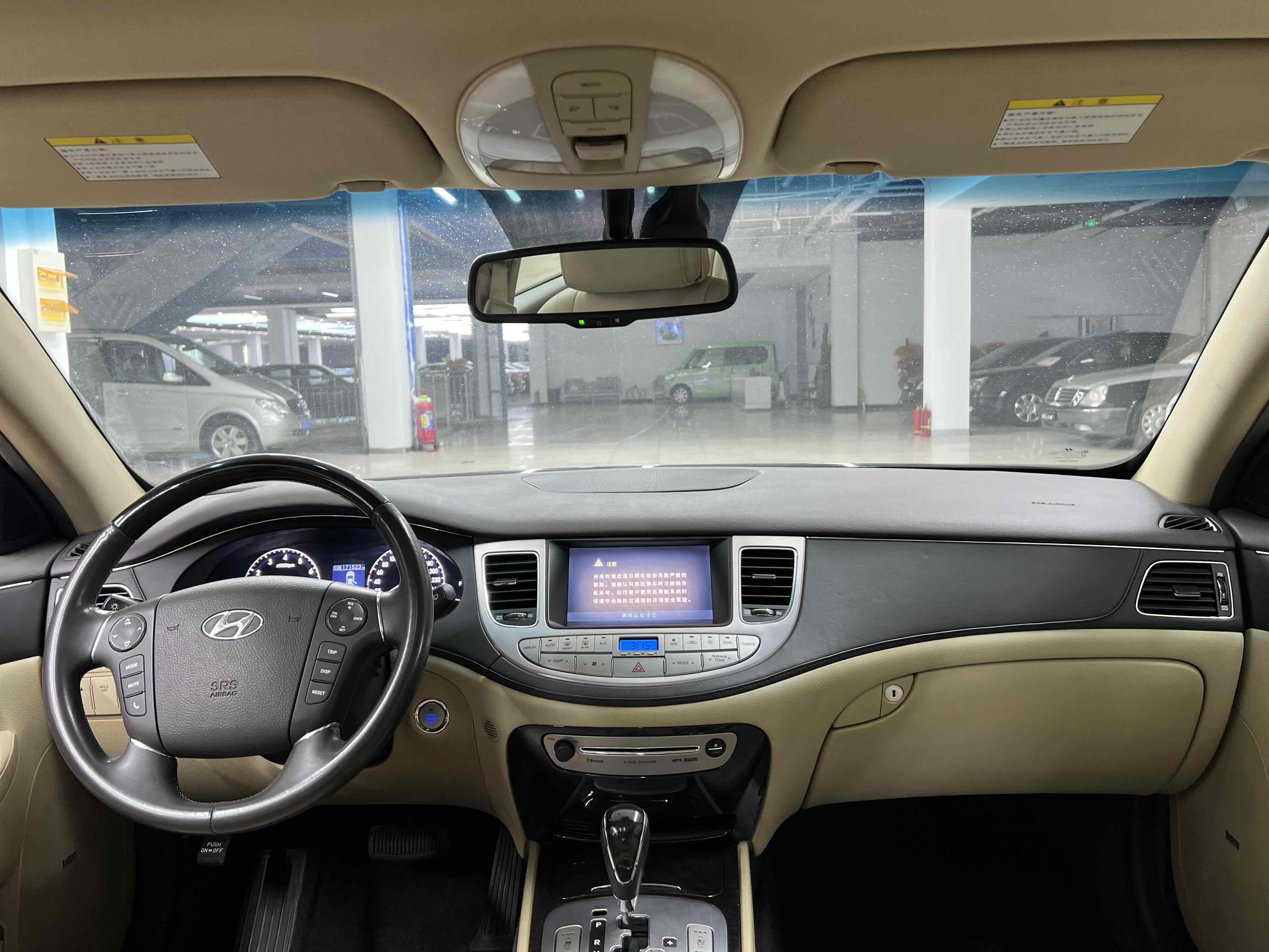 Hyundai Rohens 2011 #6 Hyundai Rohens 2011 car image #6