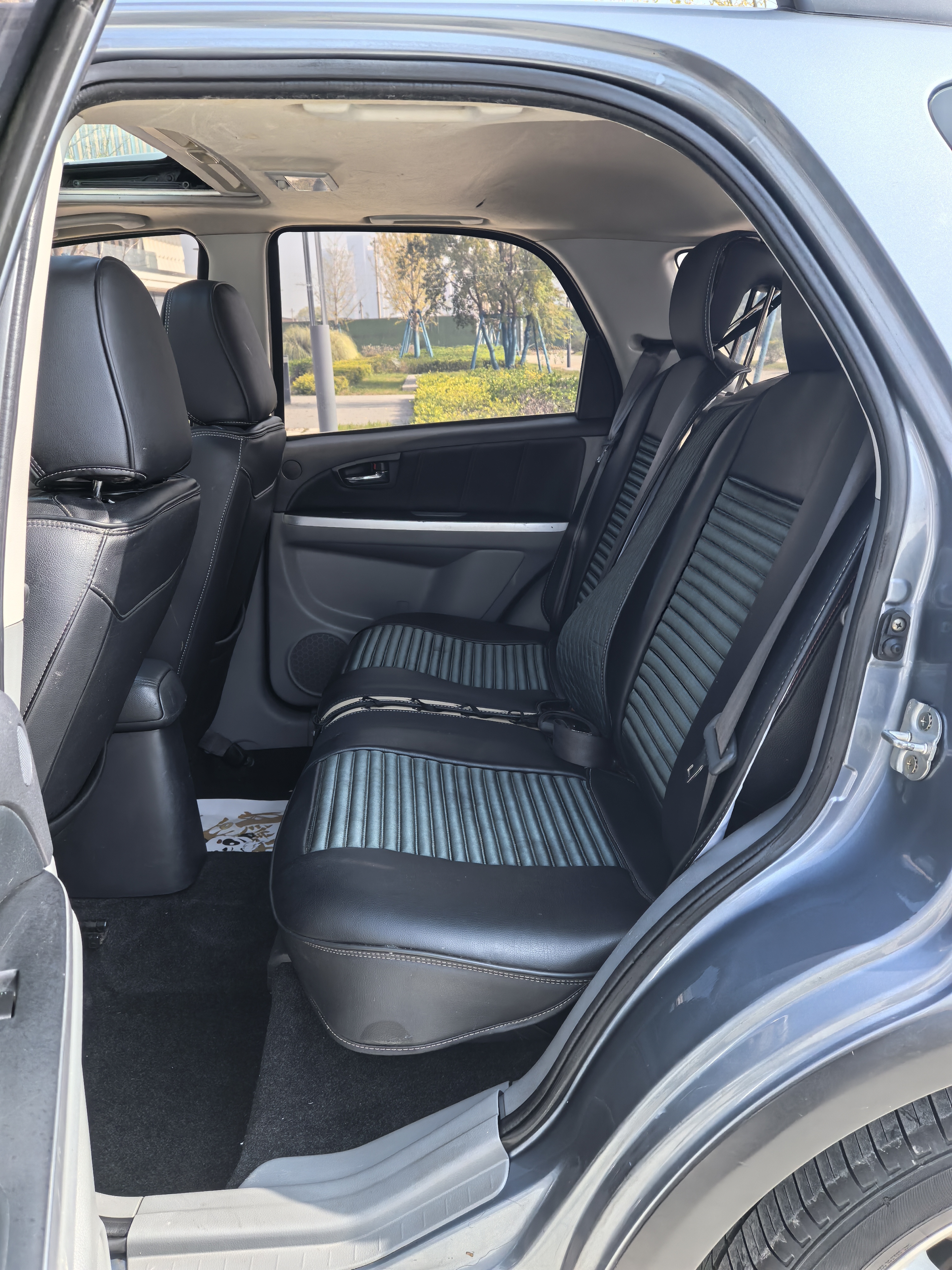 Suzuki SX4 Sedan 2009 imagem de carro #6