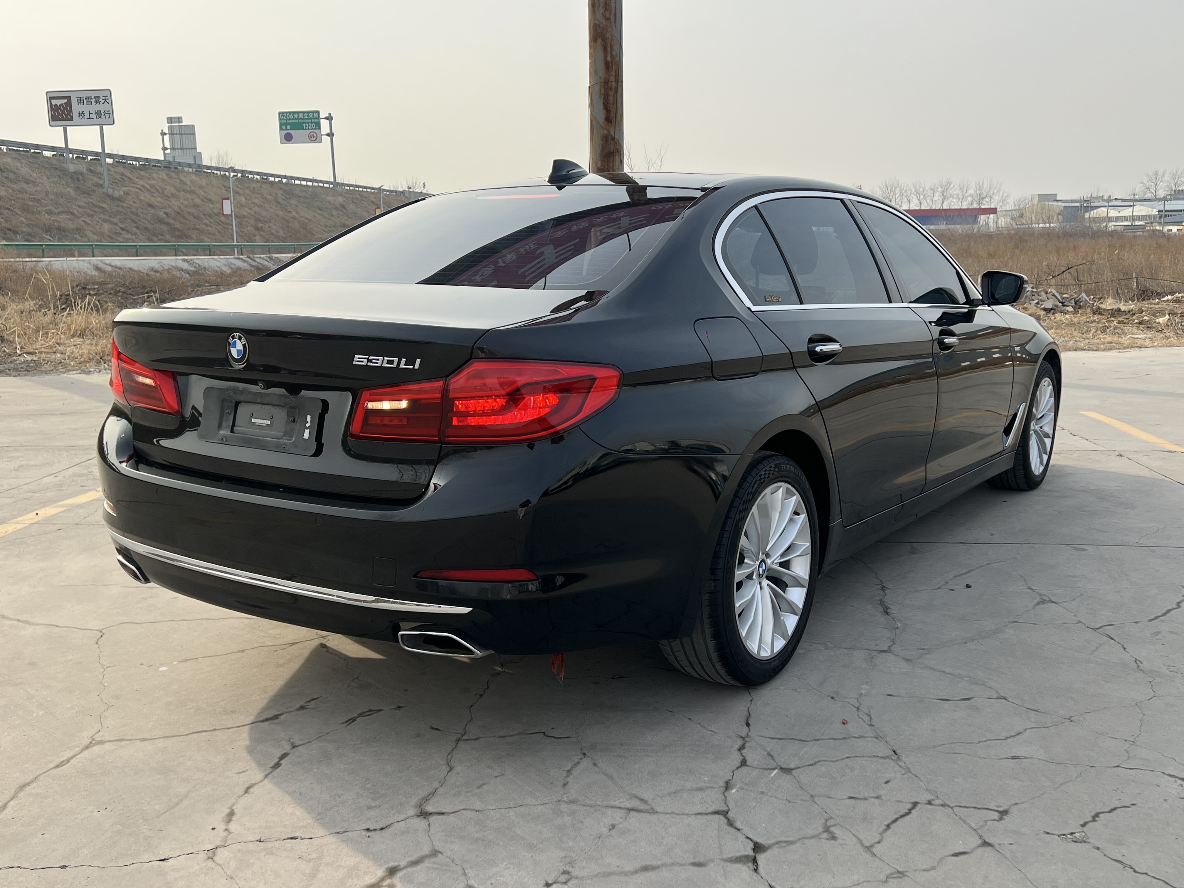 BMW 5 Series 2018 #6 BMW 5 Series 2018 car image #6