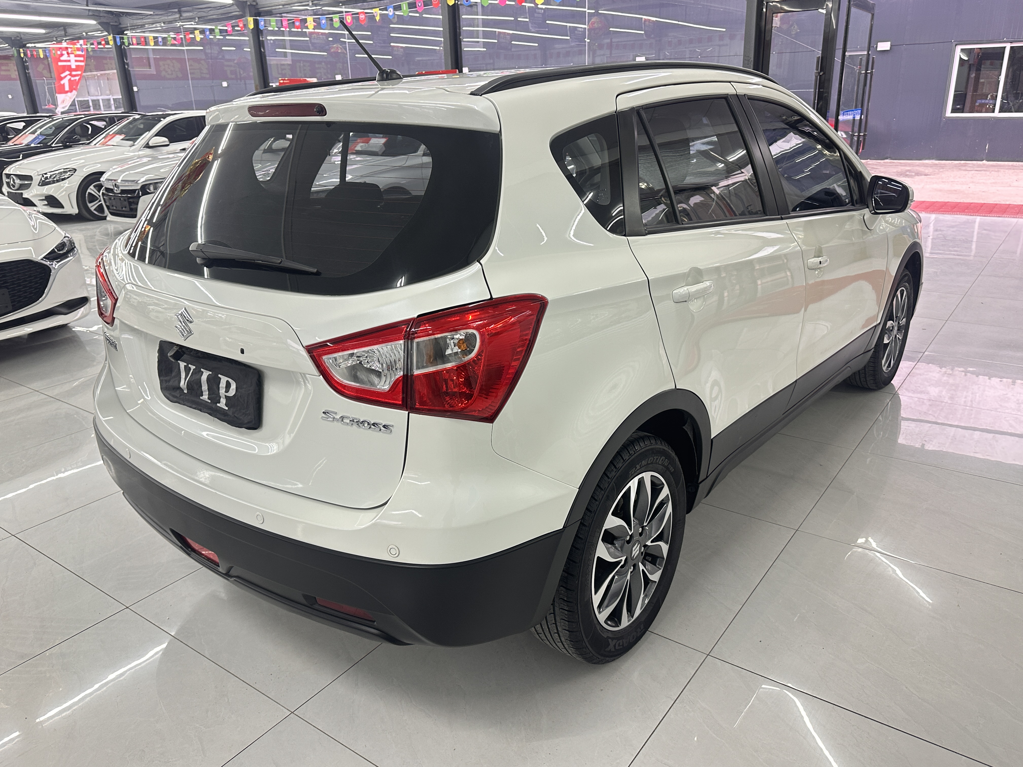 Suzuki SX4 S-CROSS 2019 image de voiture #6