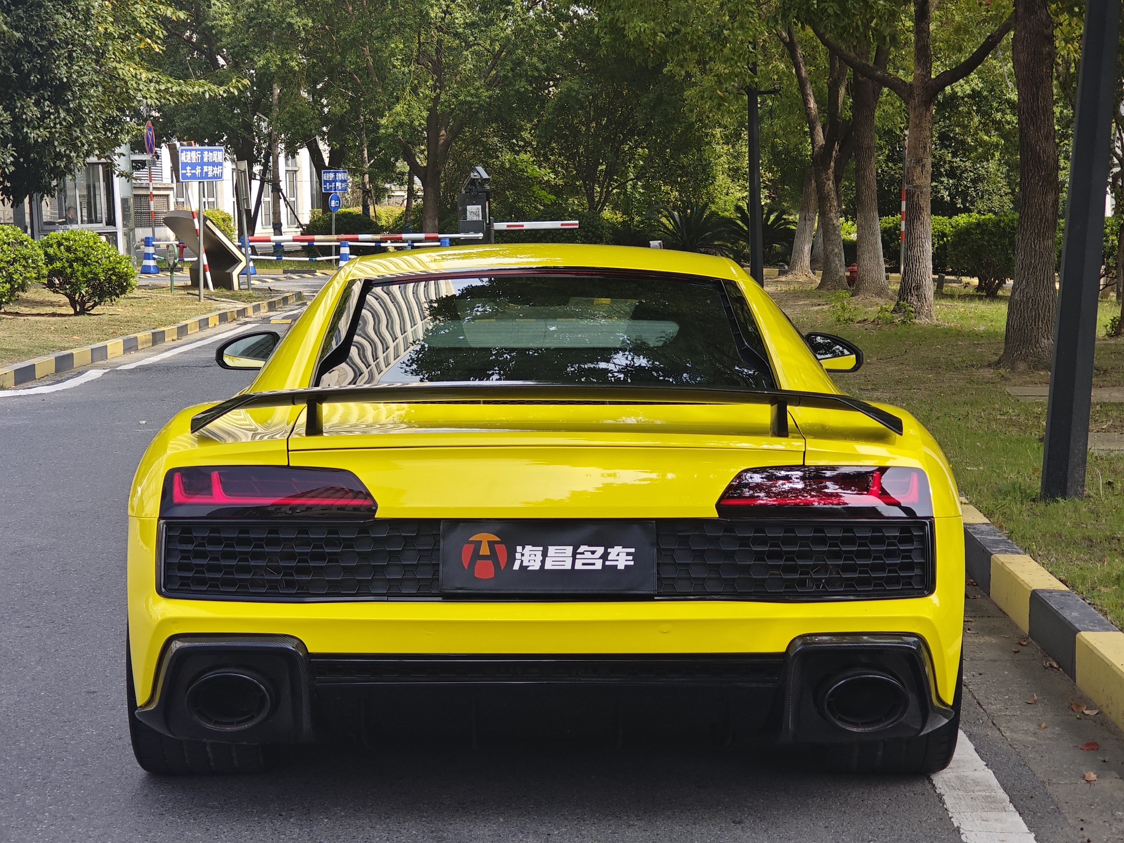 Audi R8 2018 #6 Audi R8 2018 car image #6