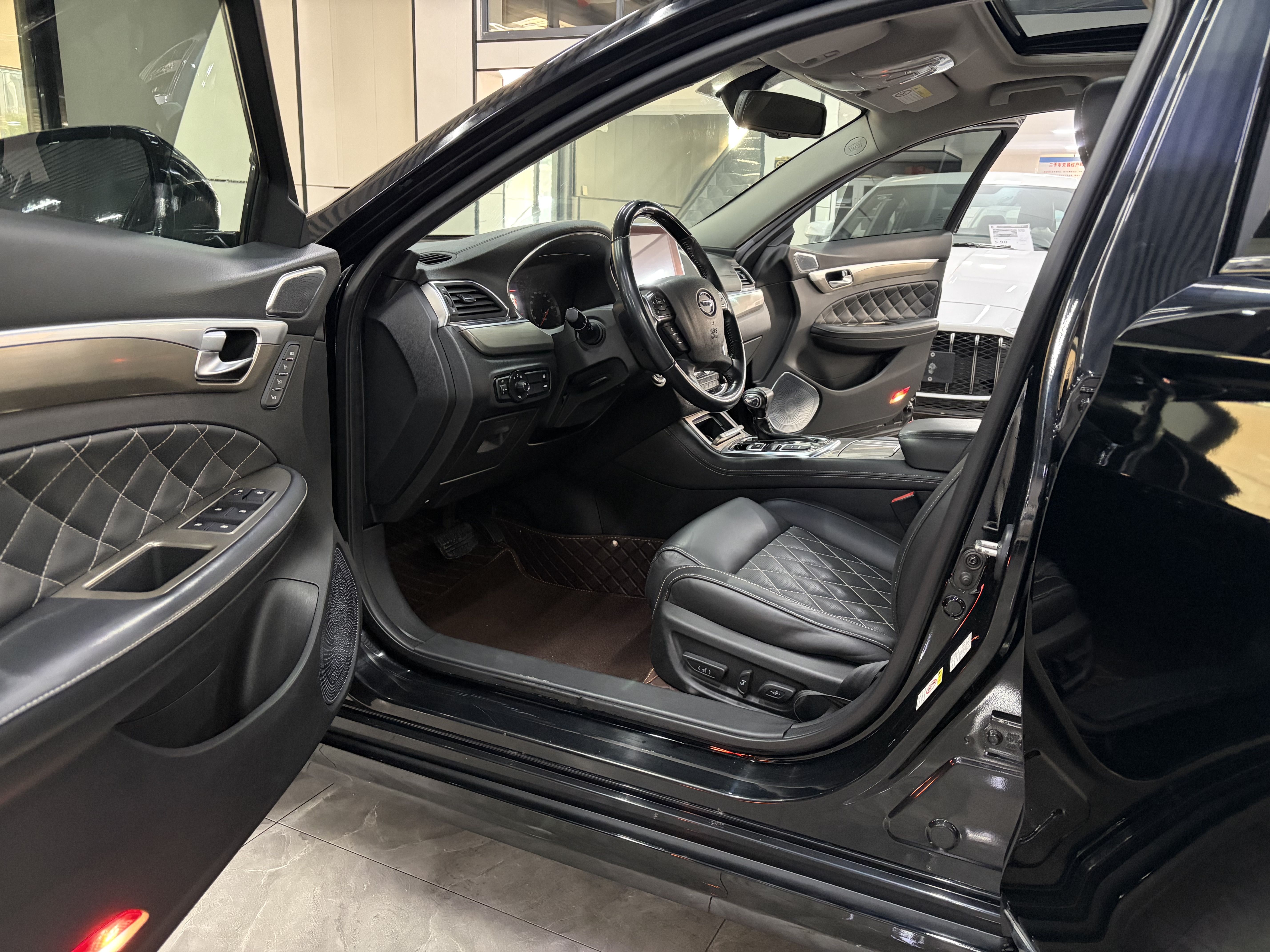 GAC Trumpchi GA8 2017 #6 GAC Trumpchi GA8 2017 car image #6