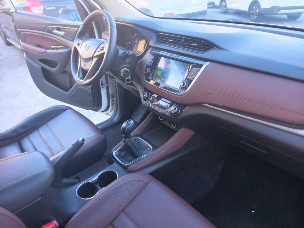 Changan Linmax 2017 car image #6