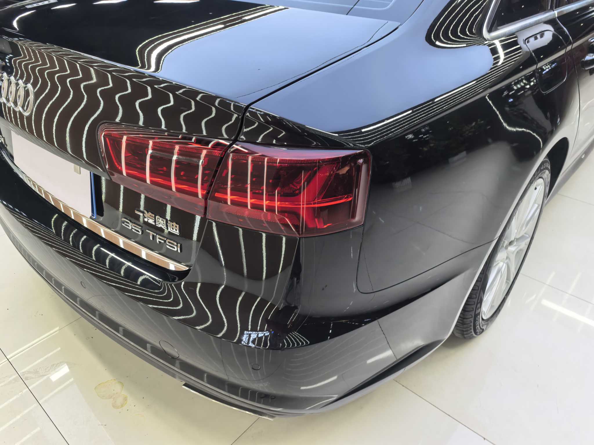 Audi A6L 2018 immagine di auto #6