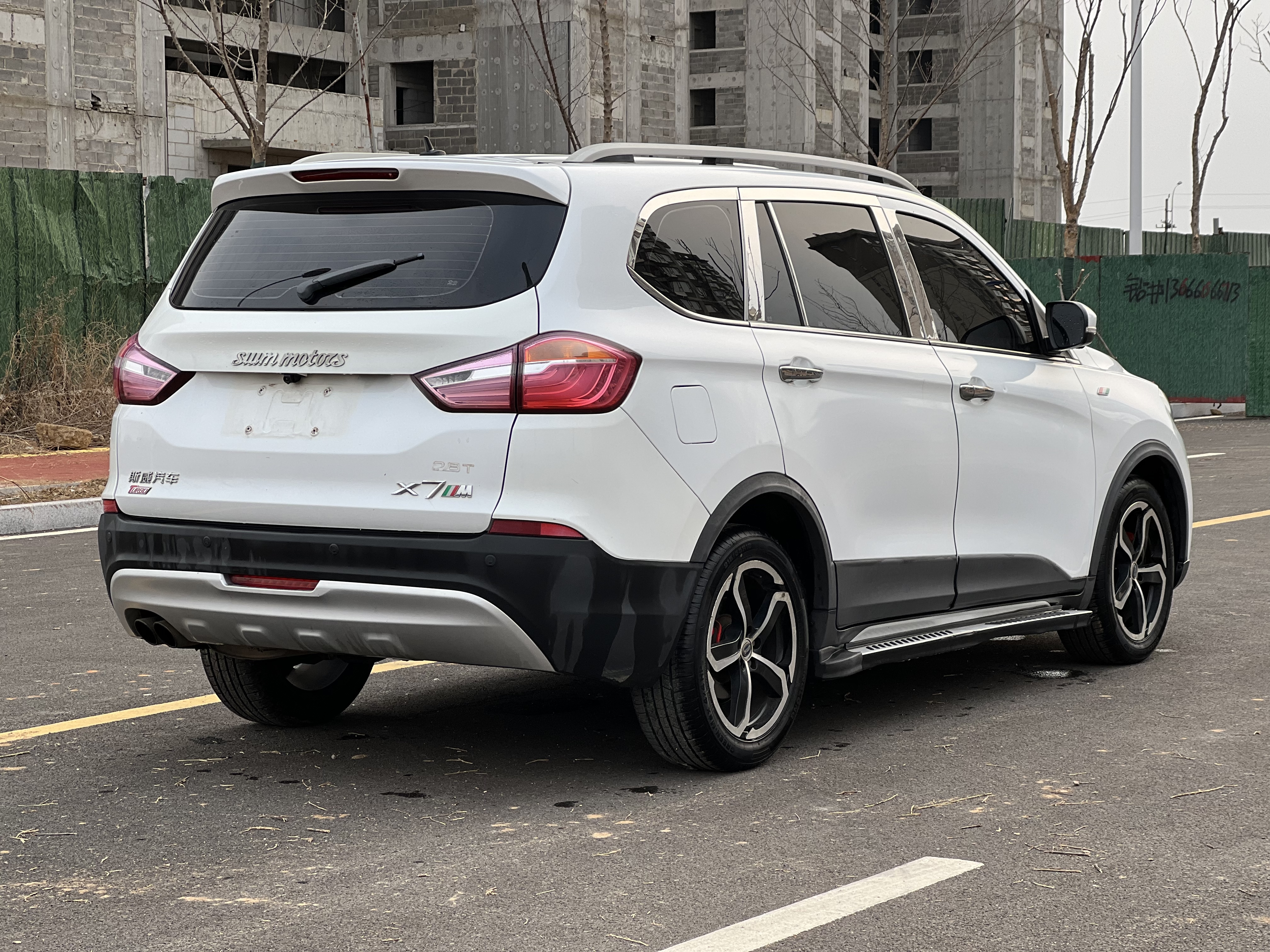 SWM X7 2017 car image #6