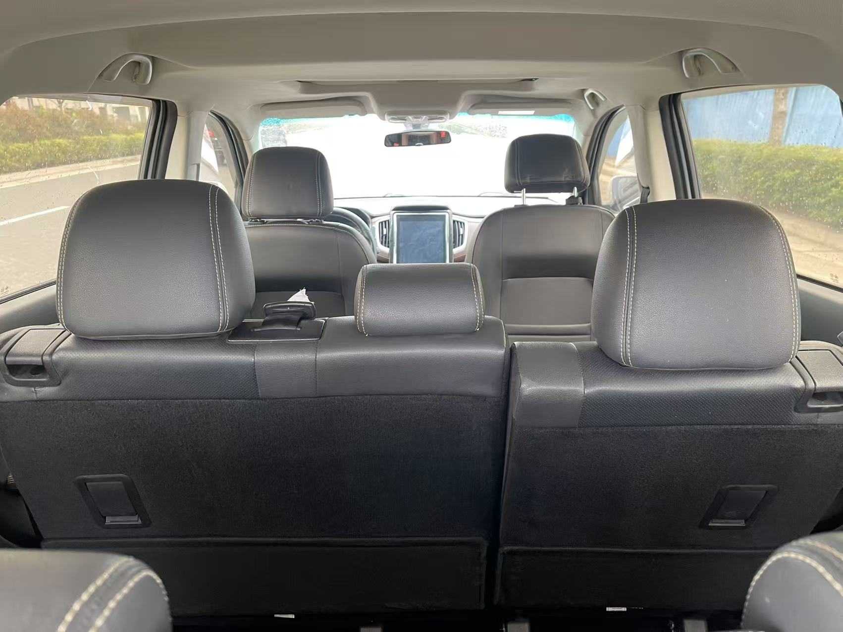 SWM斯威汽车 SWM斯威X7 2018 汽车图片 #6