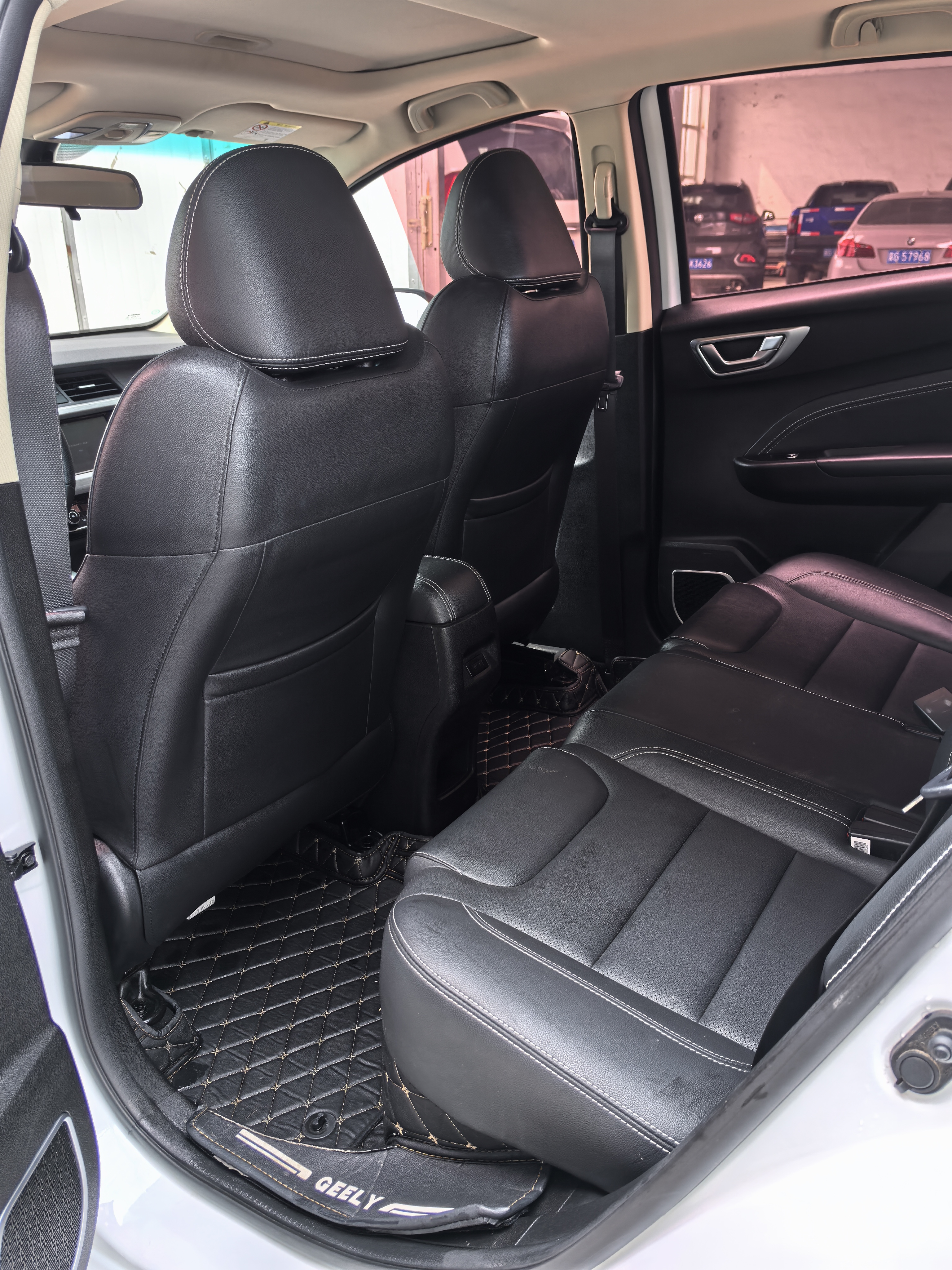 Vision X3 2018 car image #6
