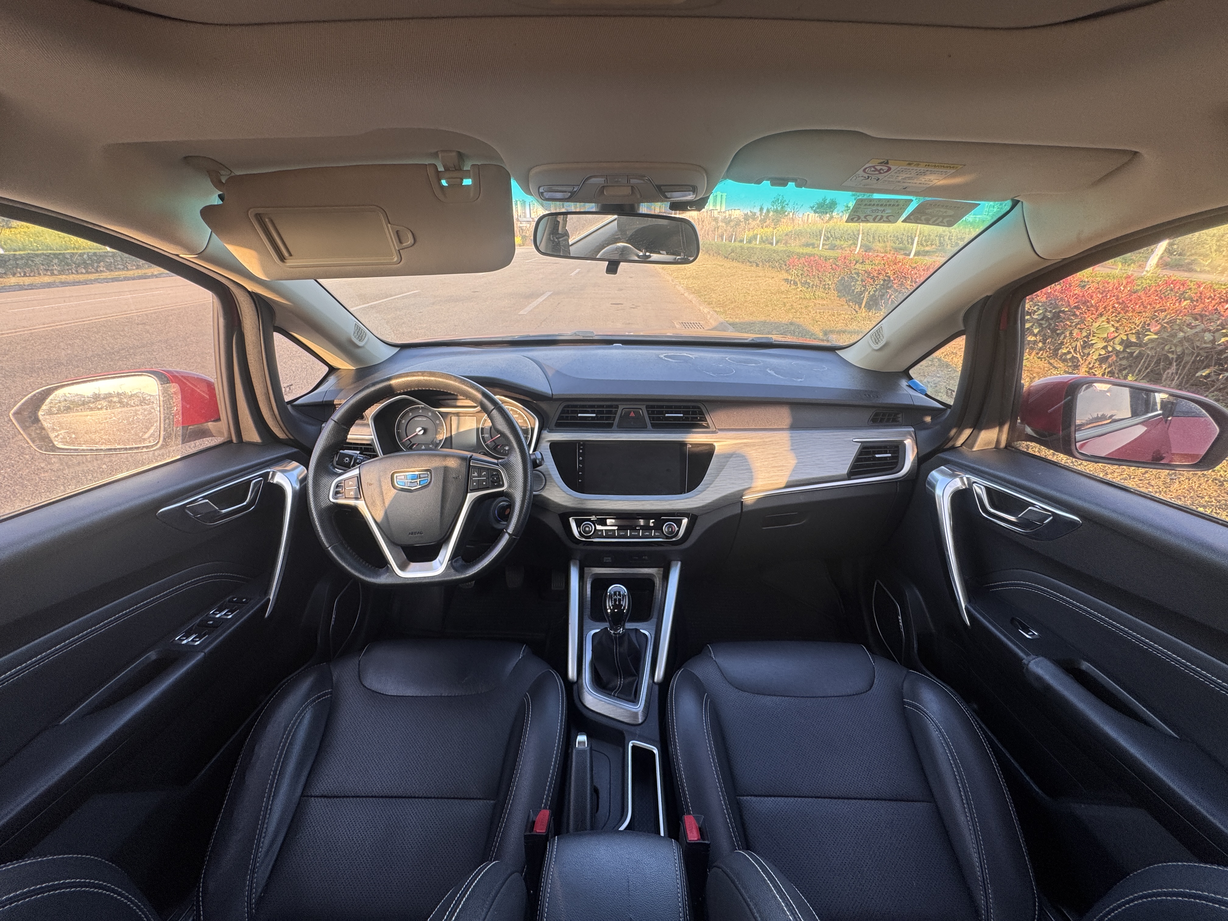 Vision X3 2018 car image #6