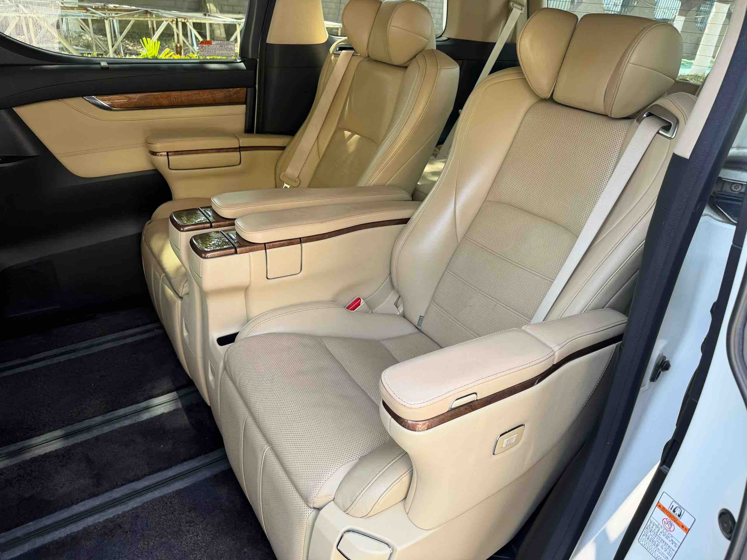 丰田 埃尔法 2018 汽车图片 #6