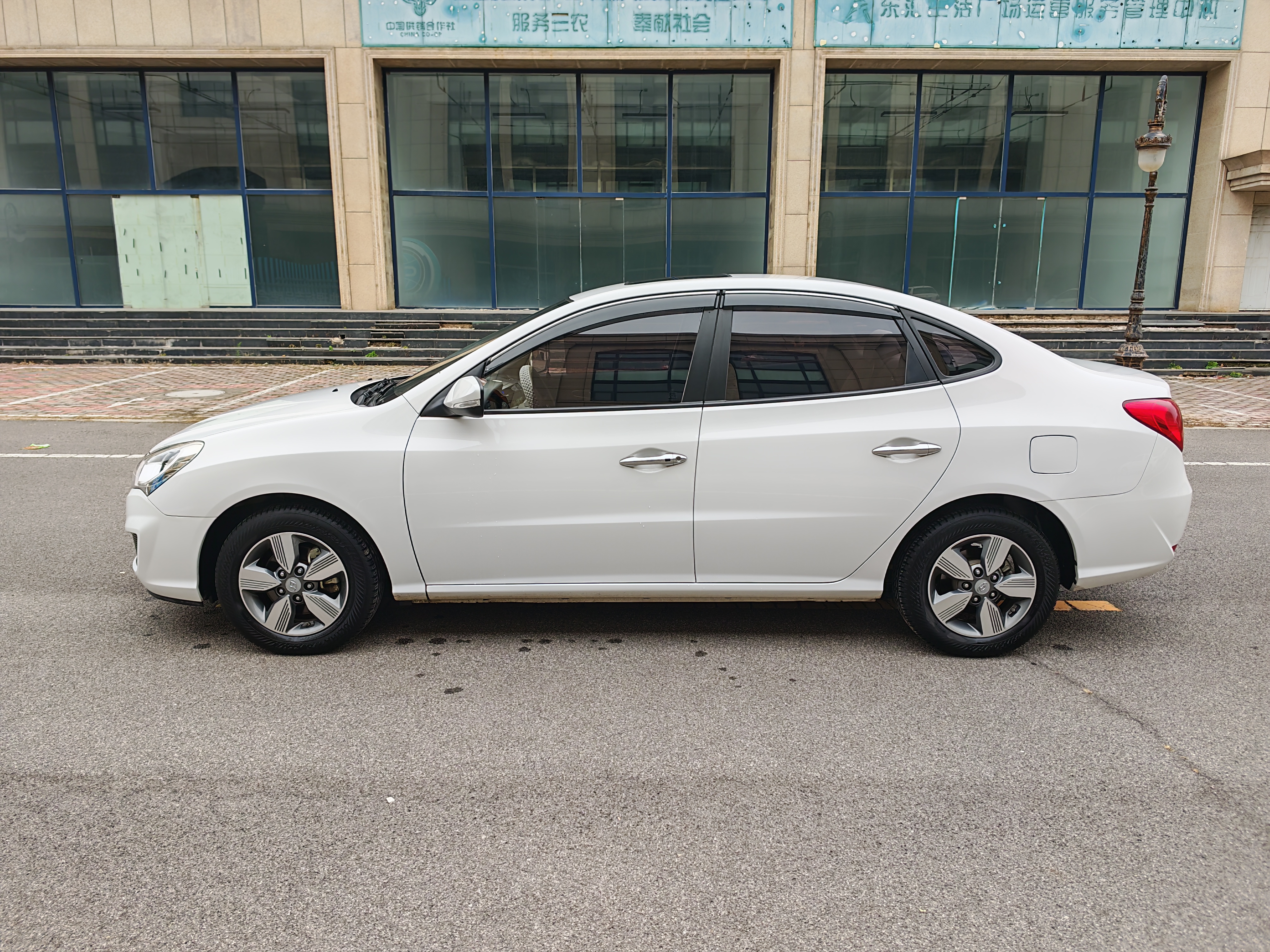 Hyundai Elantra EV 2017 #6 Hyundai Elantra EV 2017 car image #6