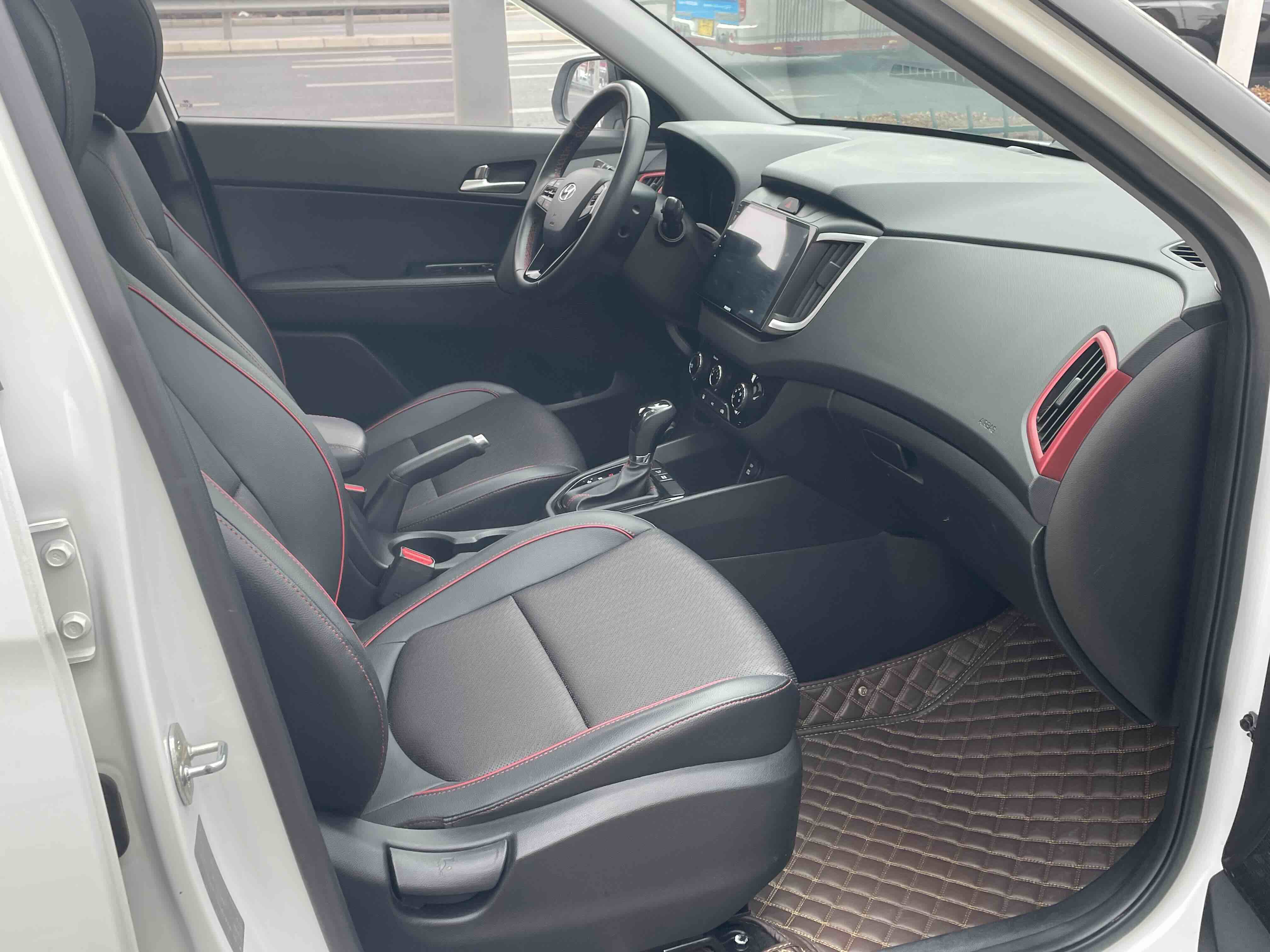 Hyundai ix25 2019 #6 Hyundai ix25 2019 car image #6