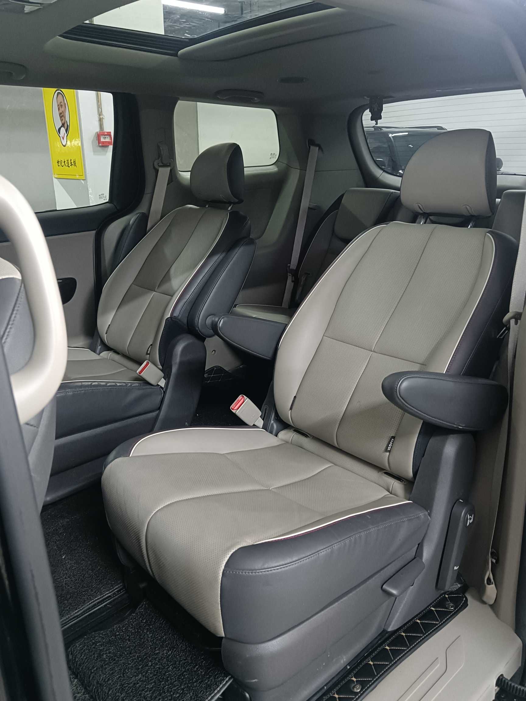 Kia Carnival (Imported) 2017 immagine di auto #6