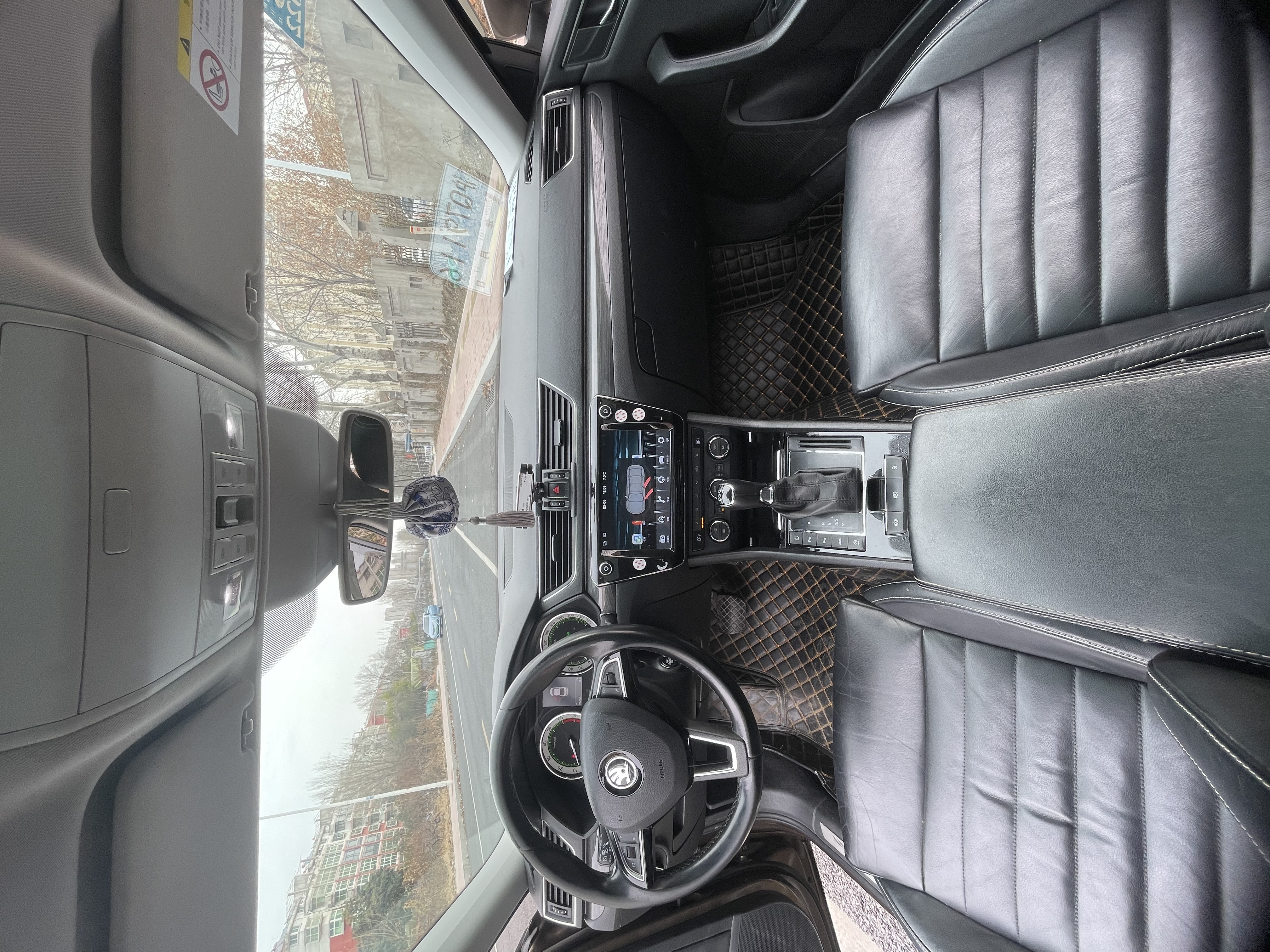Skoda Superb 2018 #6 Skoda Superb 2018 car image #6