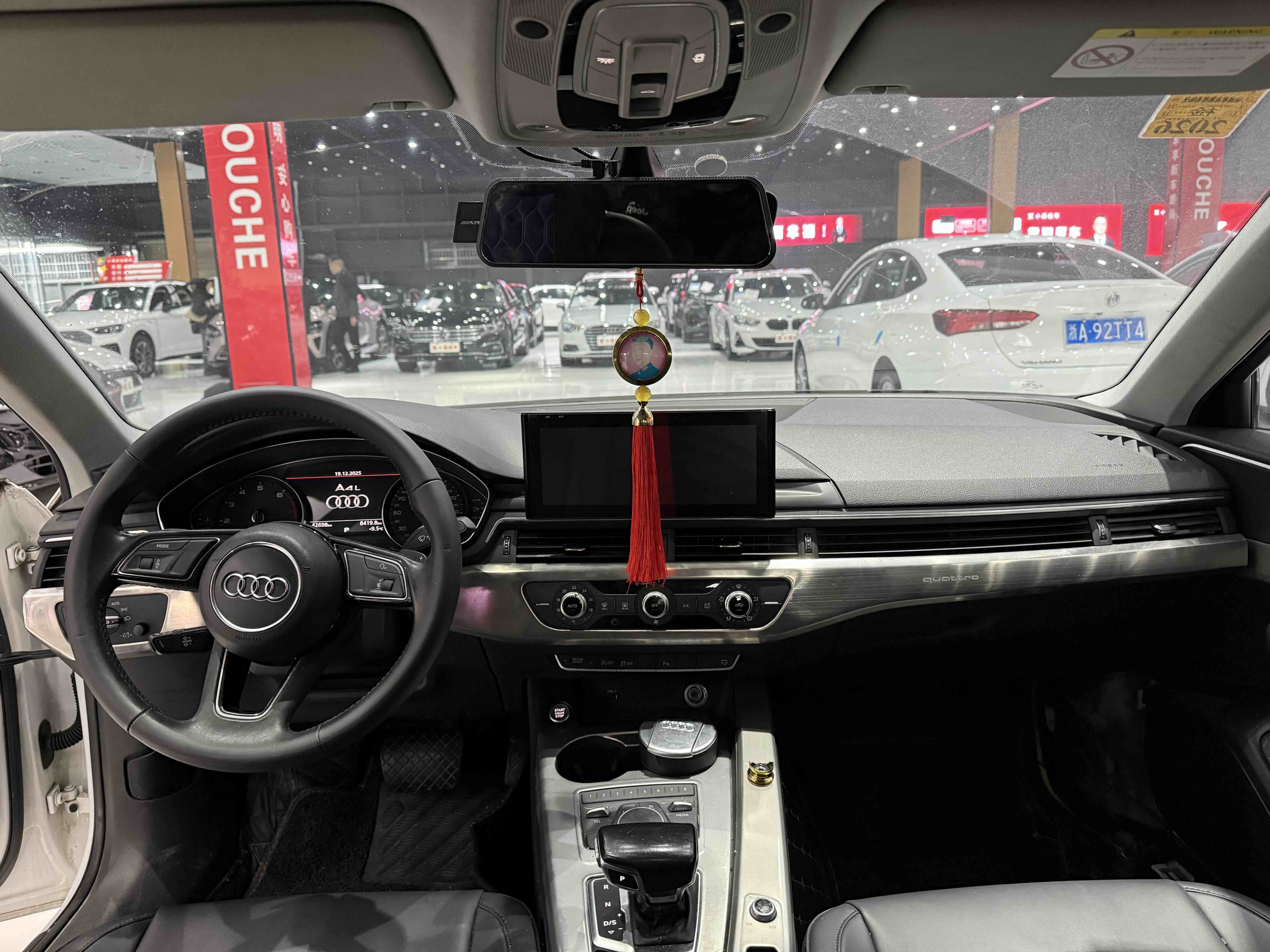 Audi A4L 2018 #6 Audi A4L 2018 car image #6