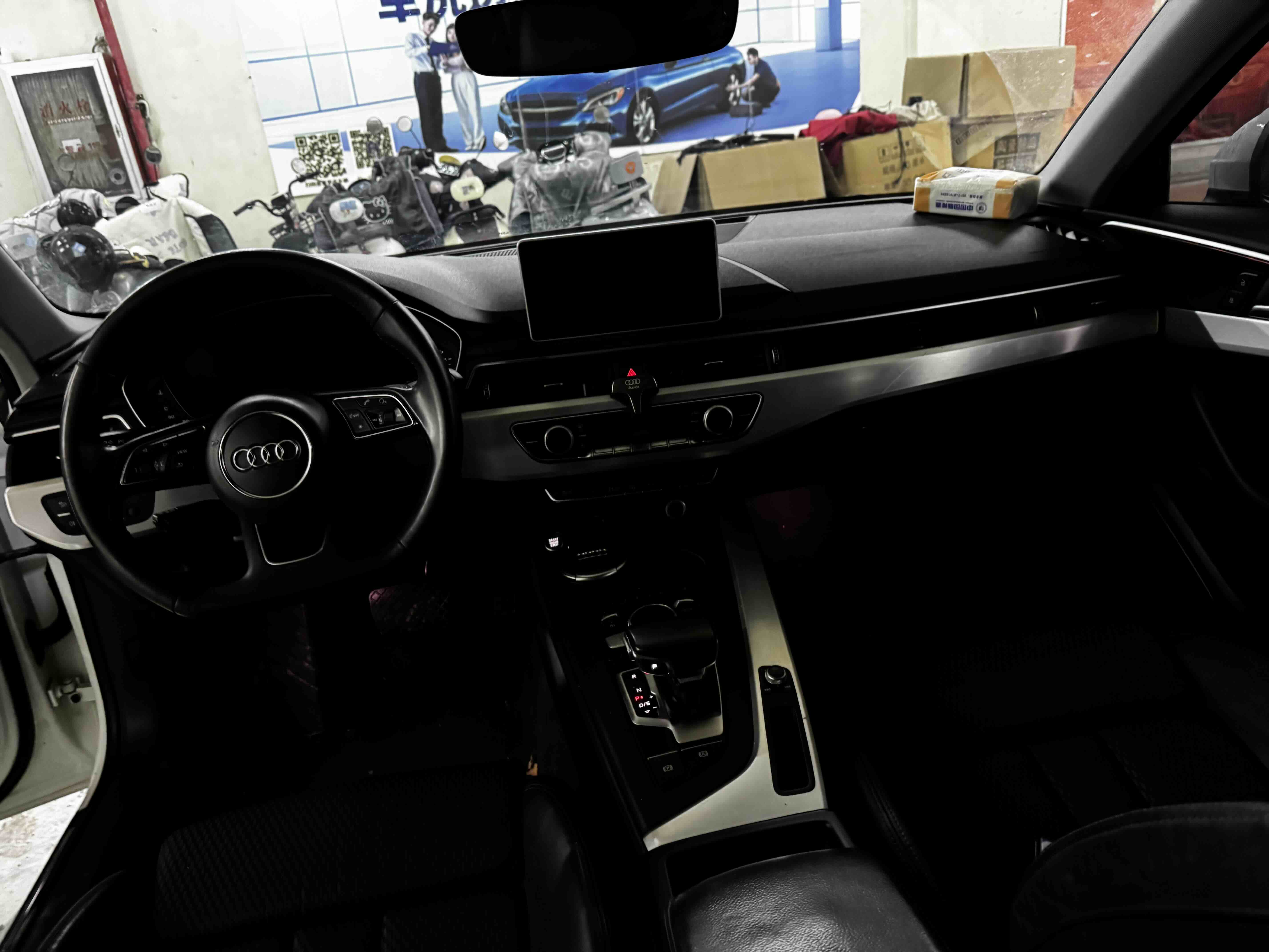 Audi A4L 2019 immagine di auto #6