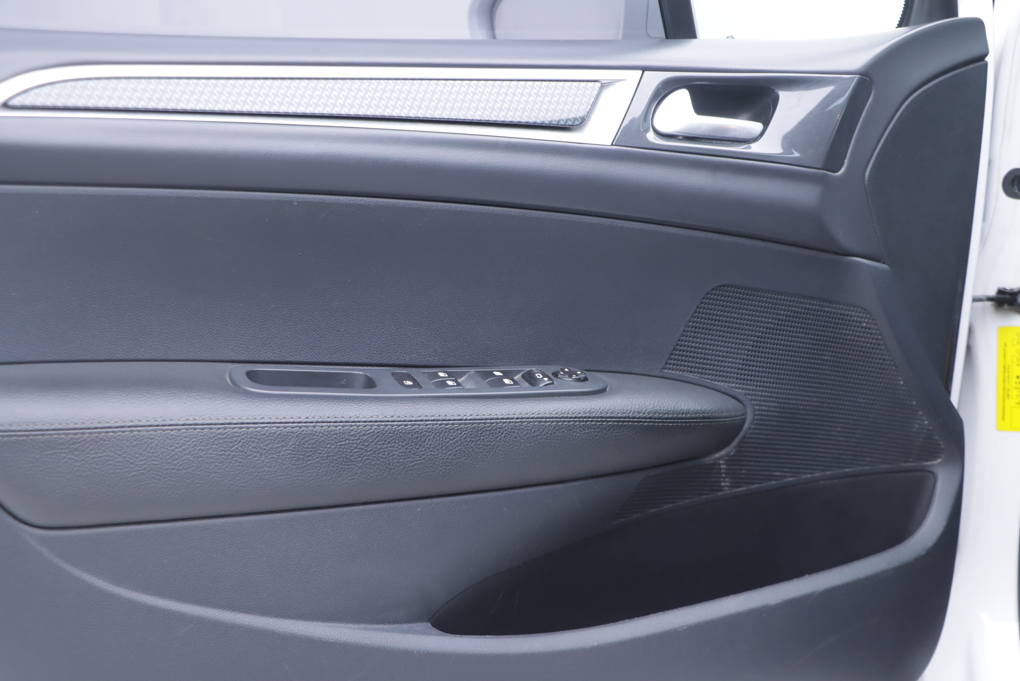 Peugeot 308 2015 car image #6