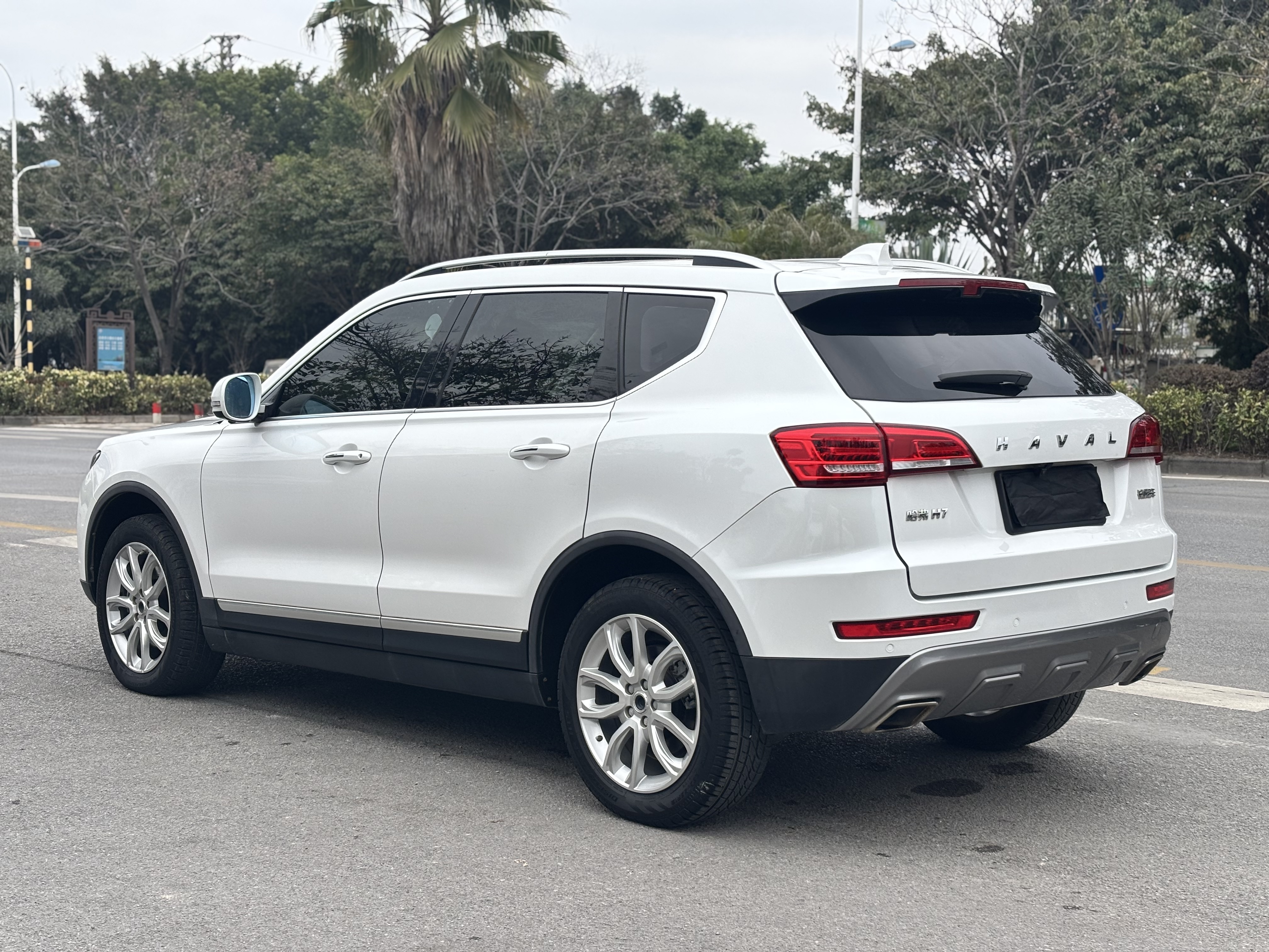 Haval H7 2018 #6 Haval H7 2018 car image #6